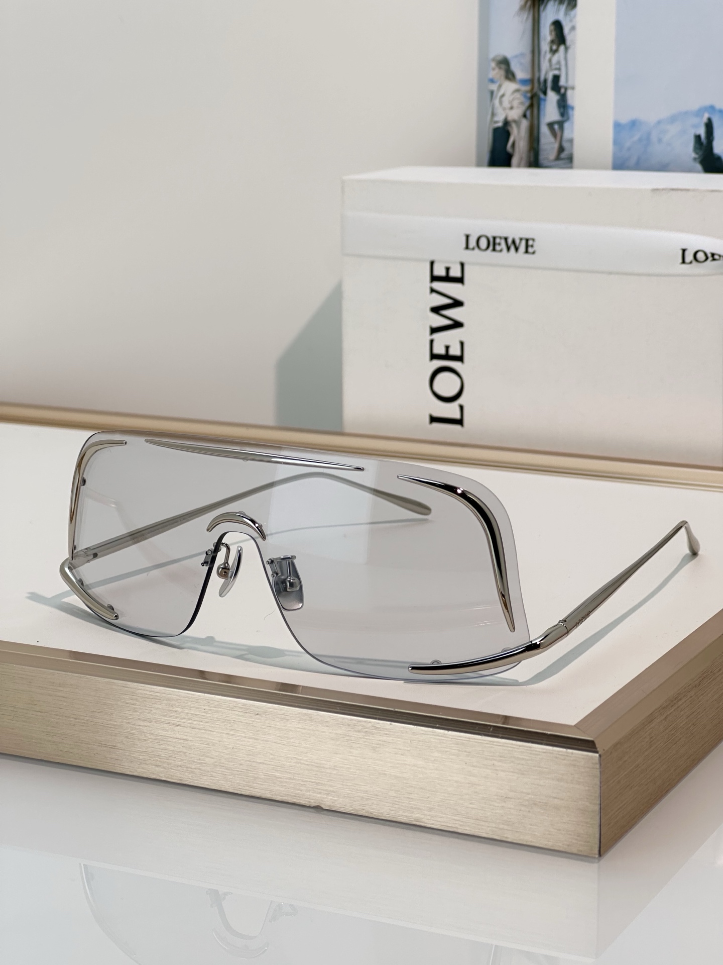 Loewe Loew*