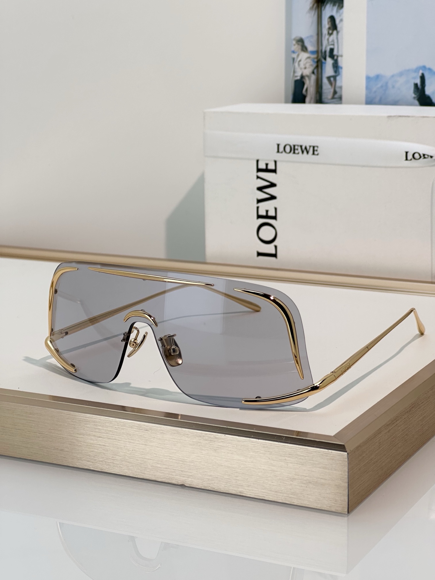 Loewe Loew*