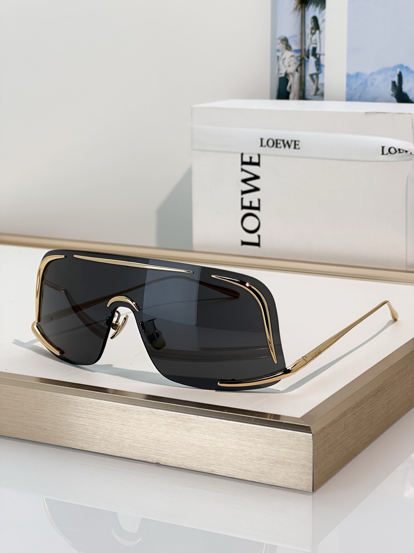 Loewe Loew*