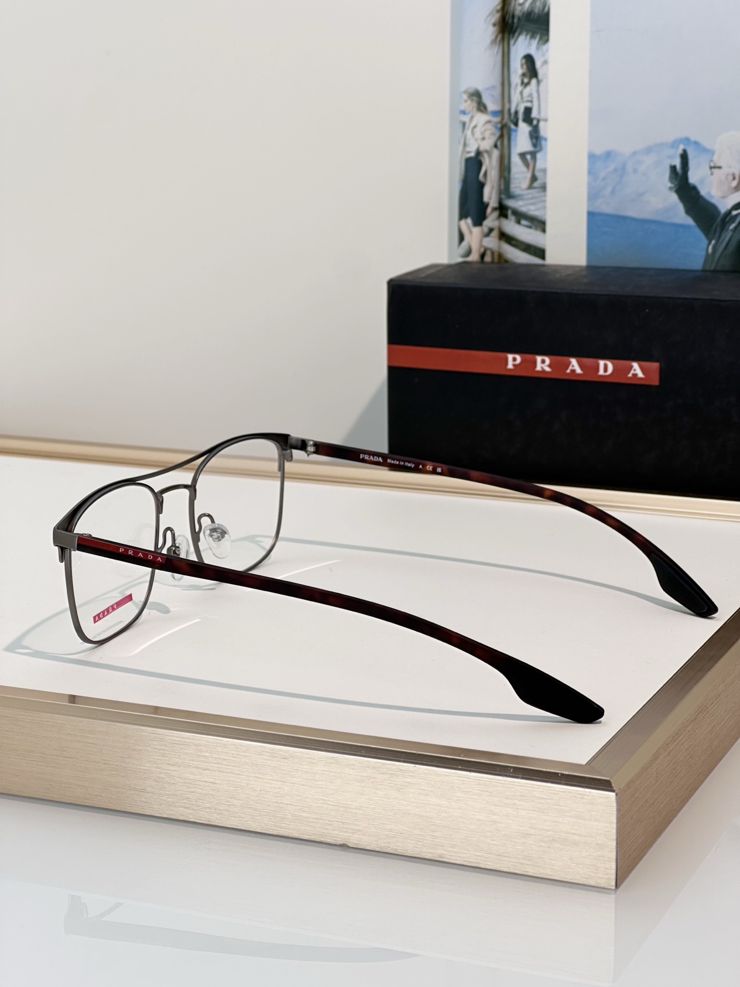 Prada Prad*