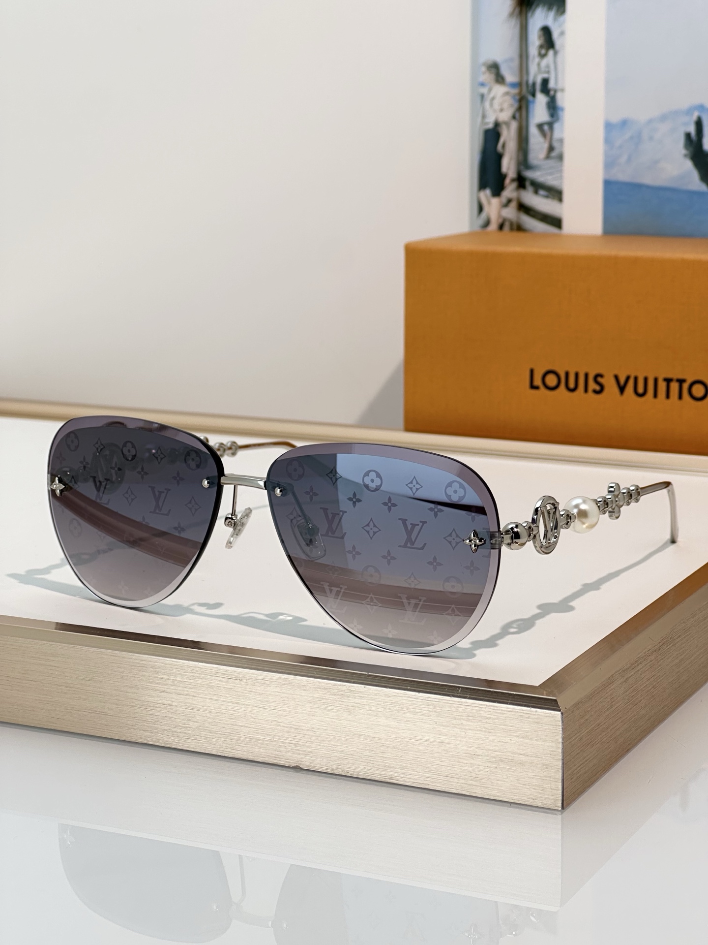 Louis Vuitton Louis Vuitto*