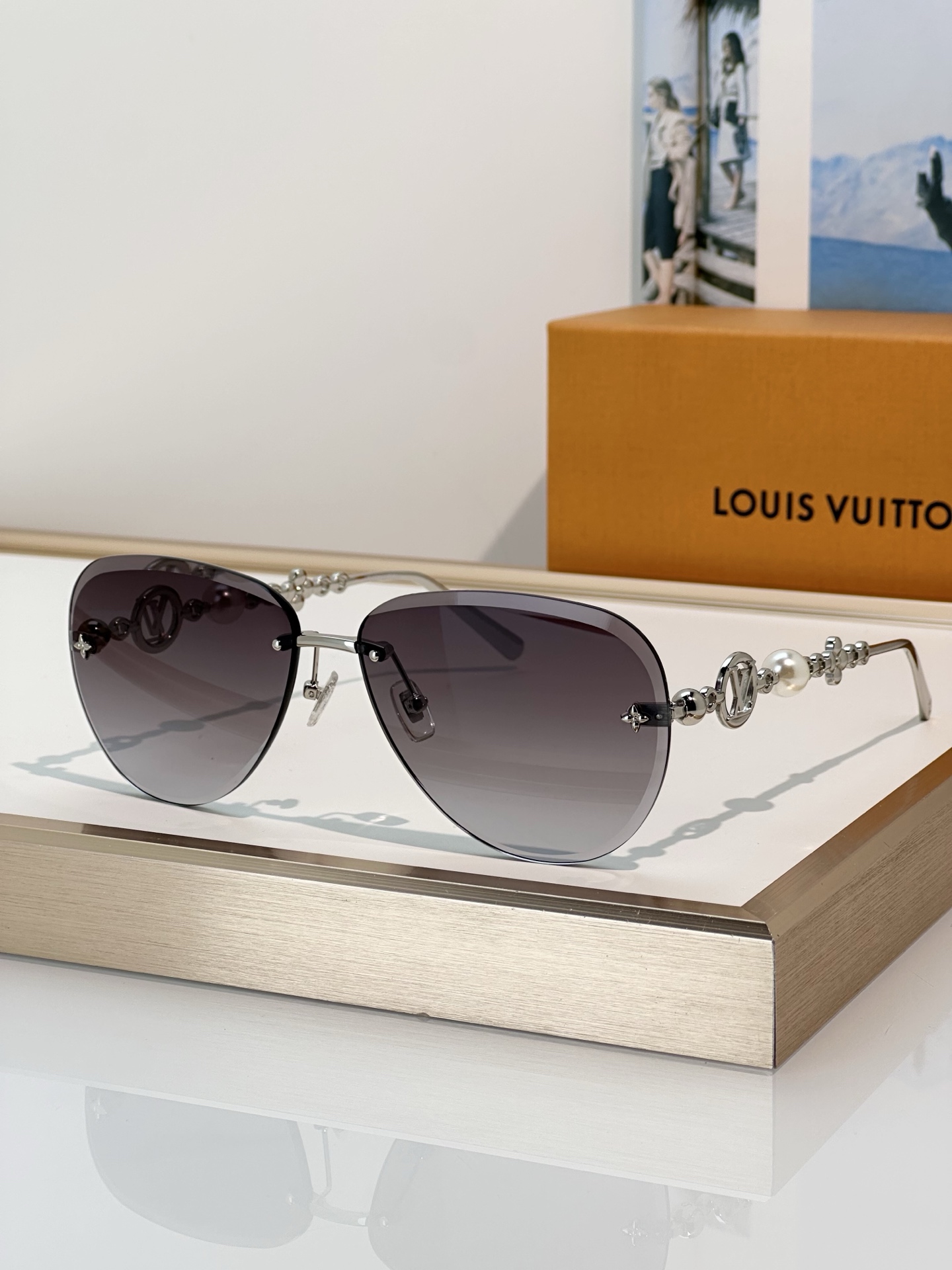 Louis Vuitton Louis Vuitto*