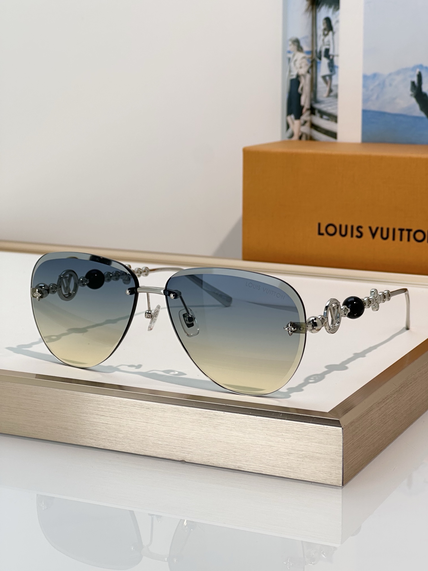 Louis Vuitton Louis Vuitto*