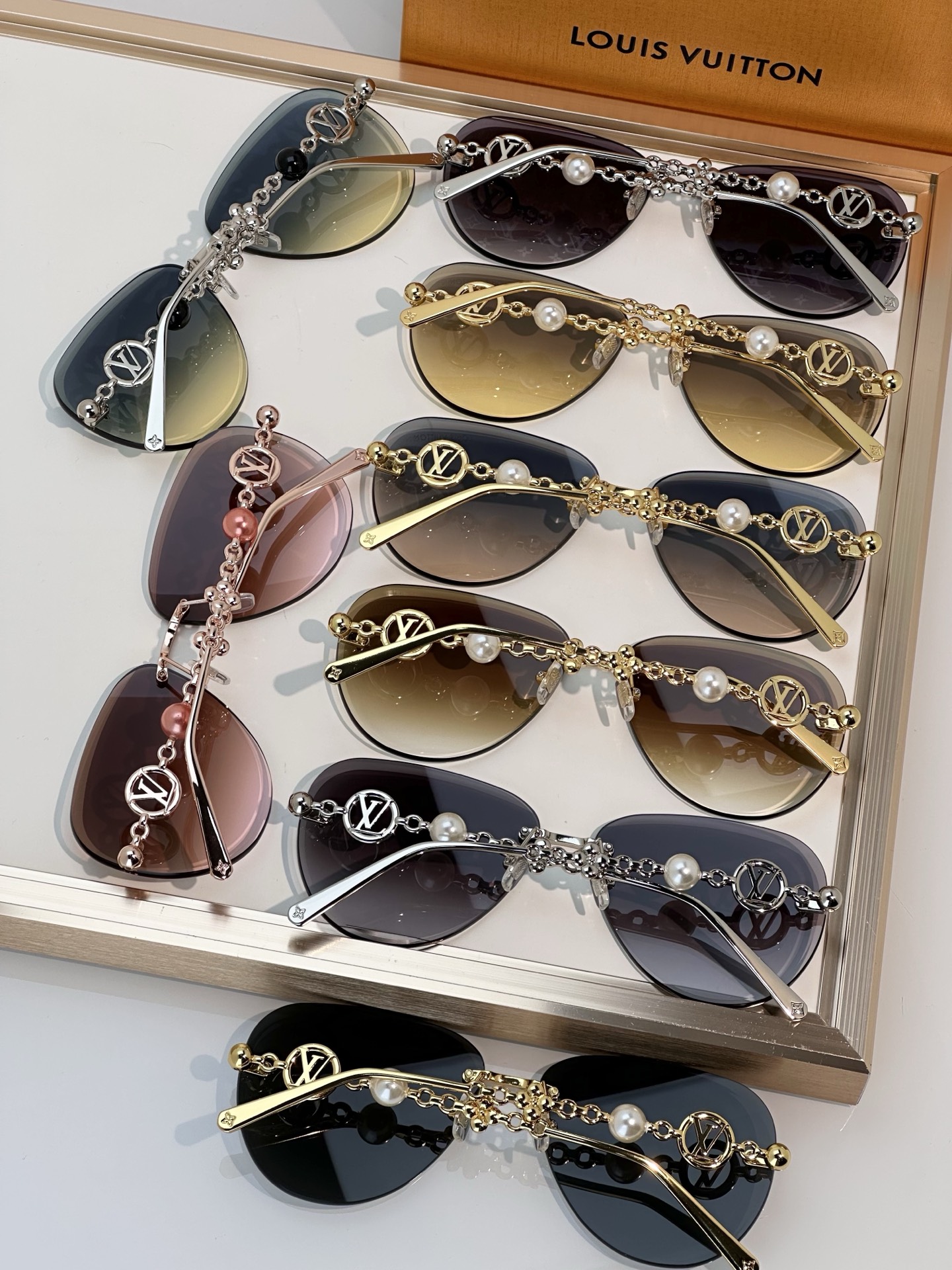Louis Vuitton Louis Vuitto*