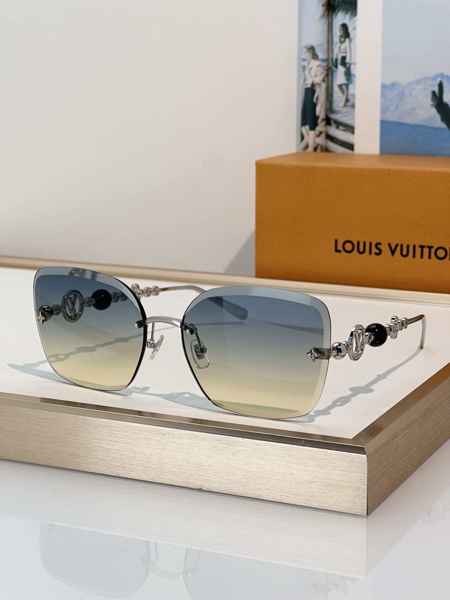 Louis Vuitton Louis Vuitto*
