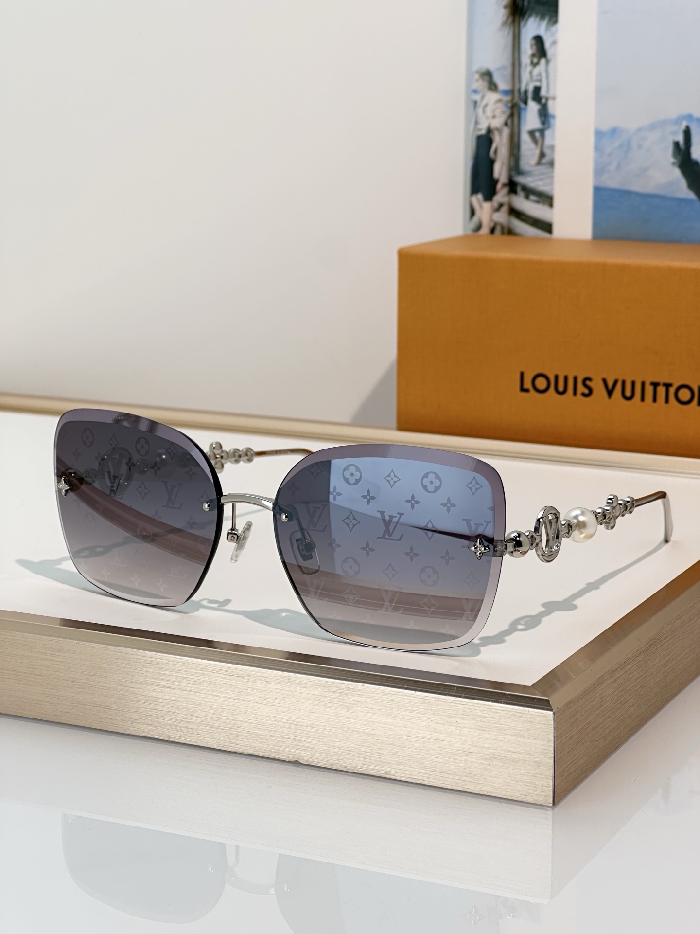 Louis Vuitton Louis Vuitto*