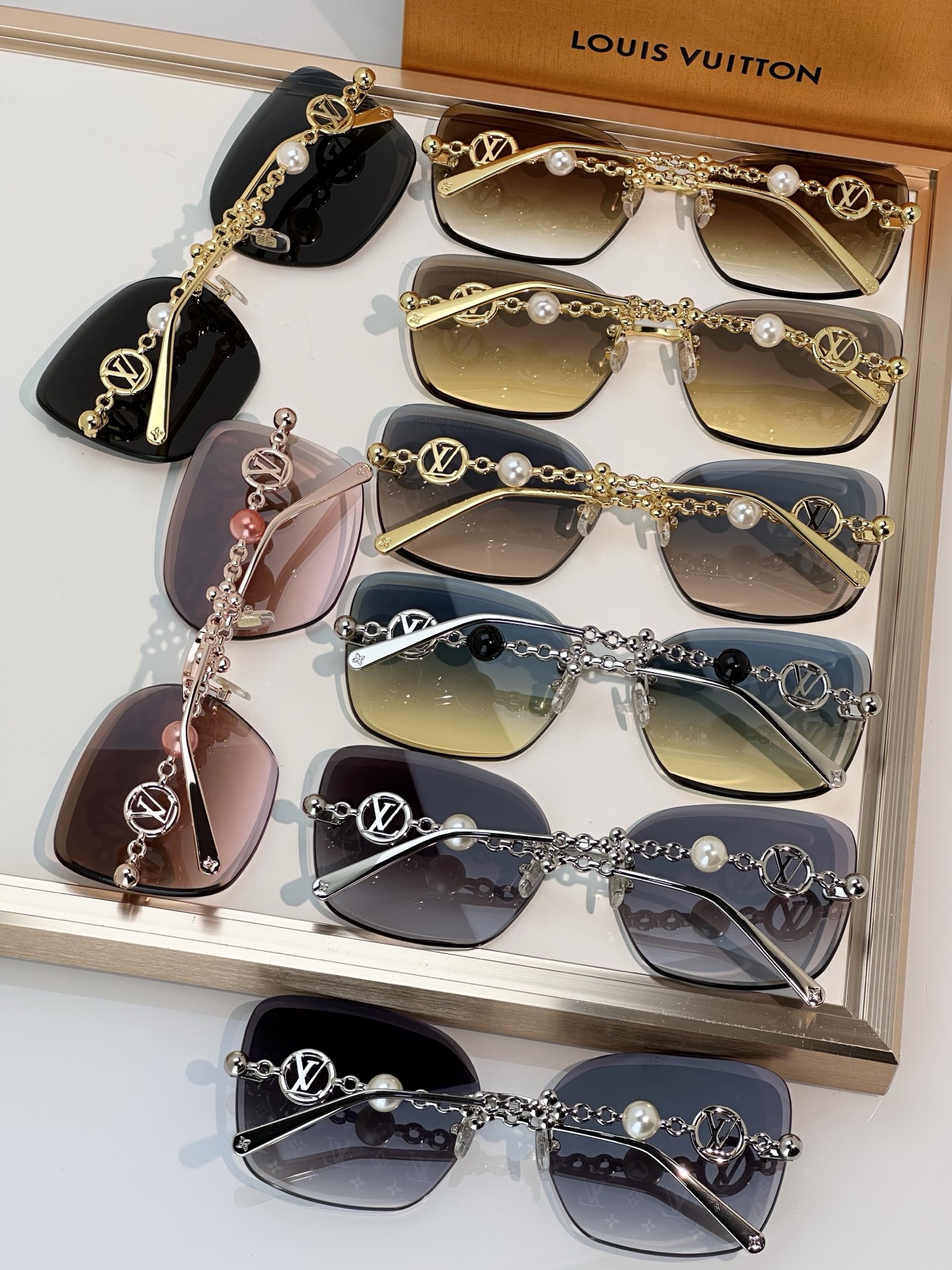 Louis Vuitton Louis Vuitto*