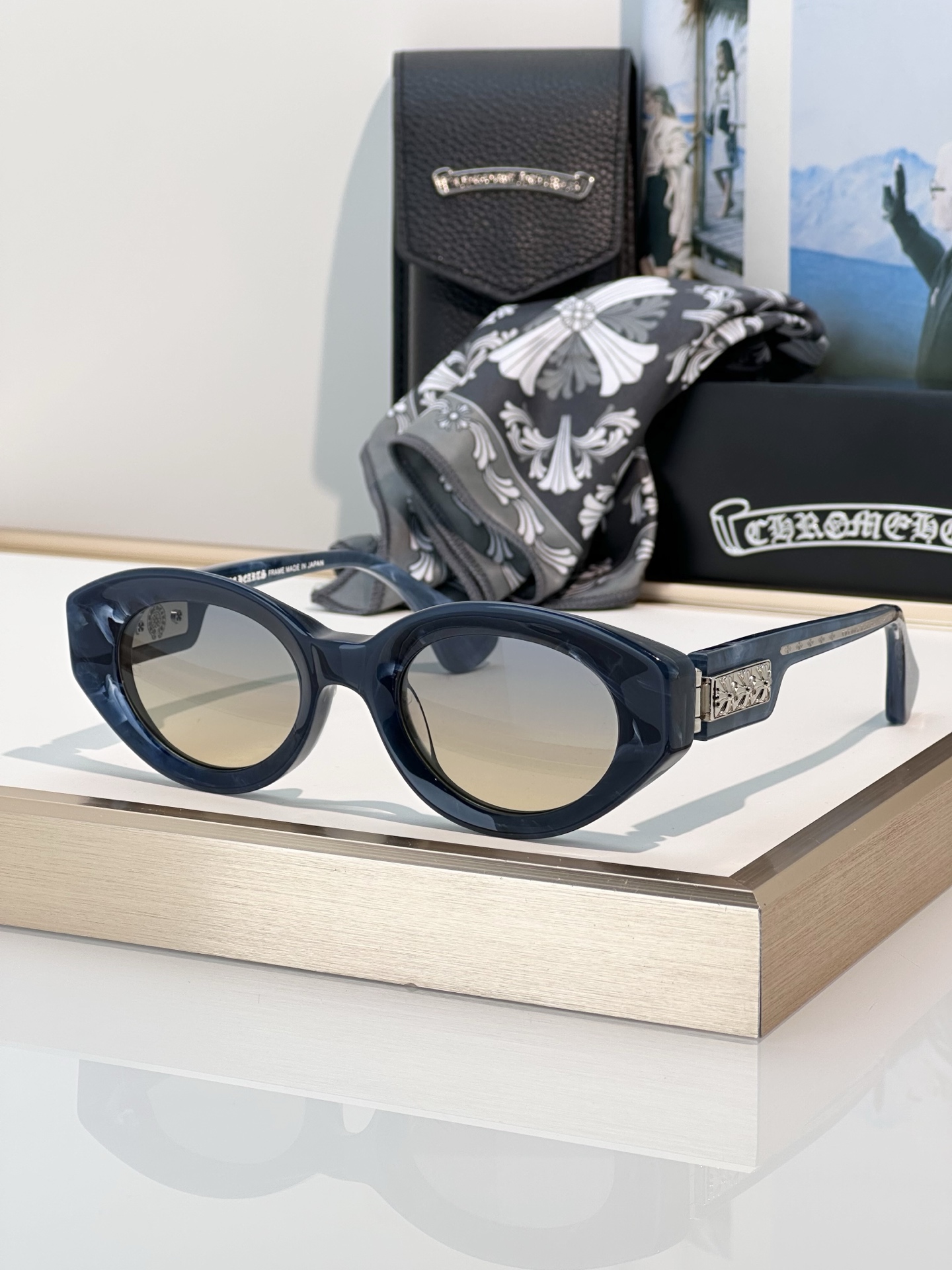 Designer Sunglasses VAJAMMIN