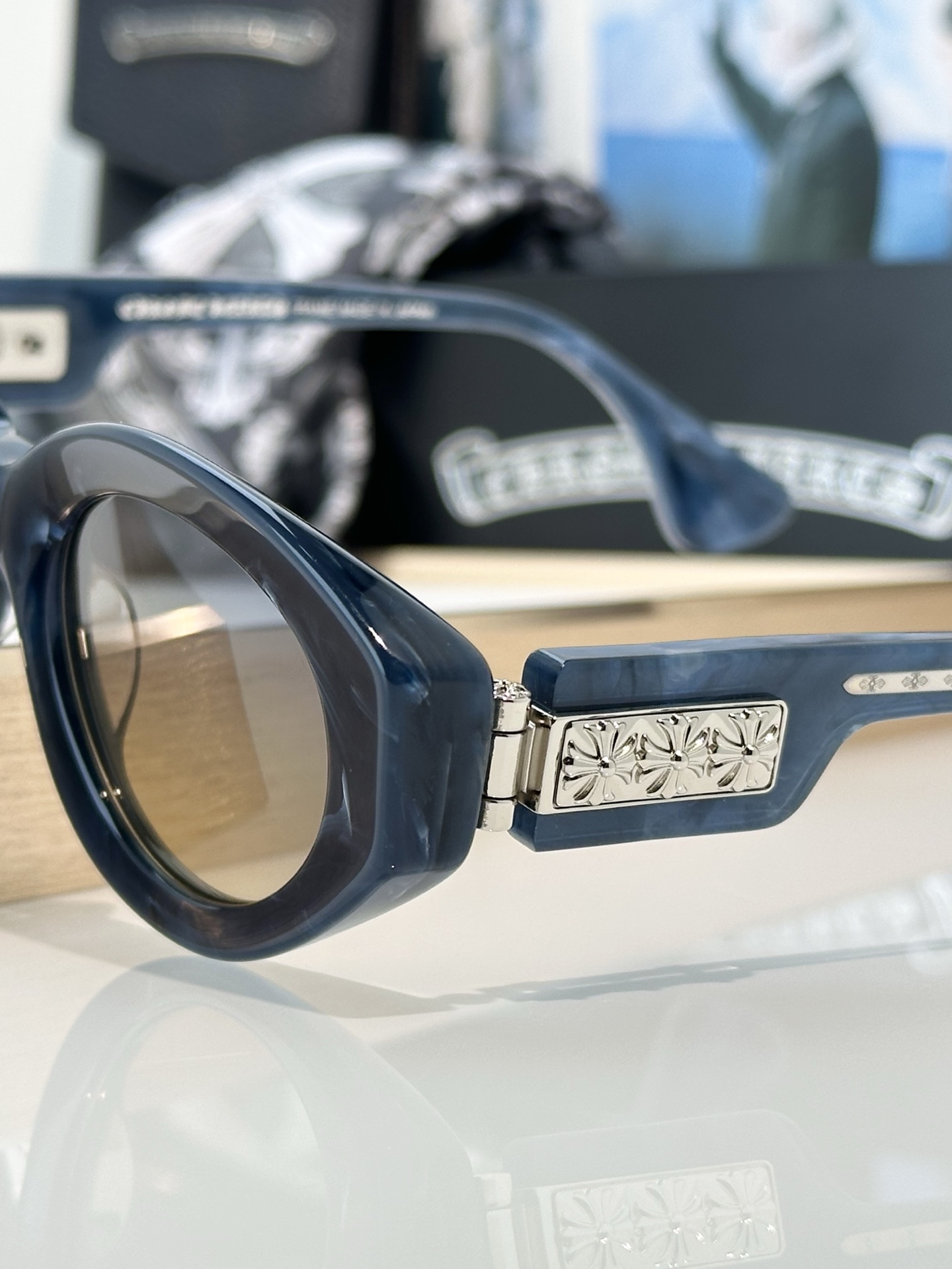 Designer Sunglasses VAJAMMIN