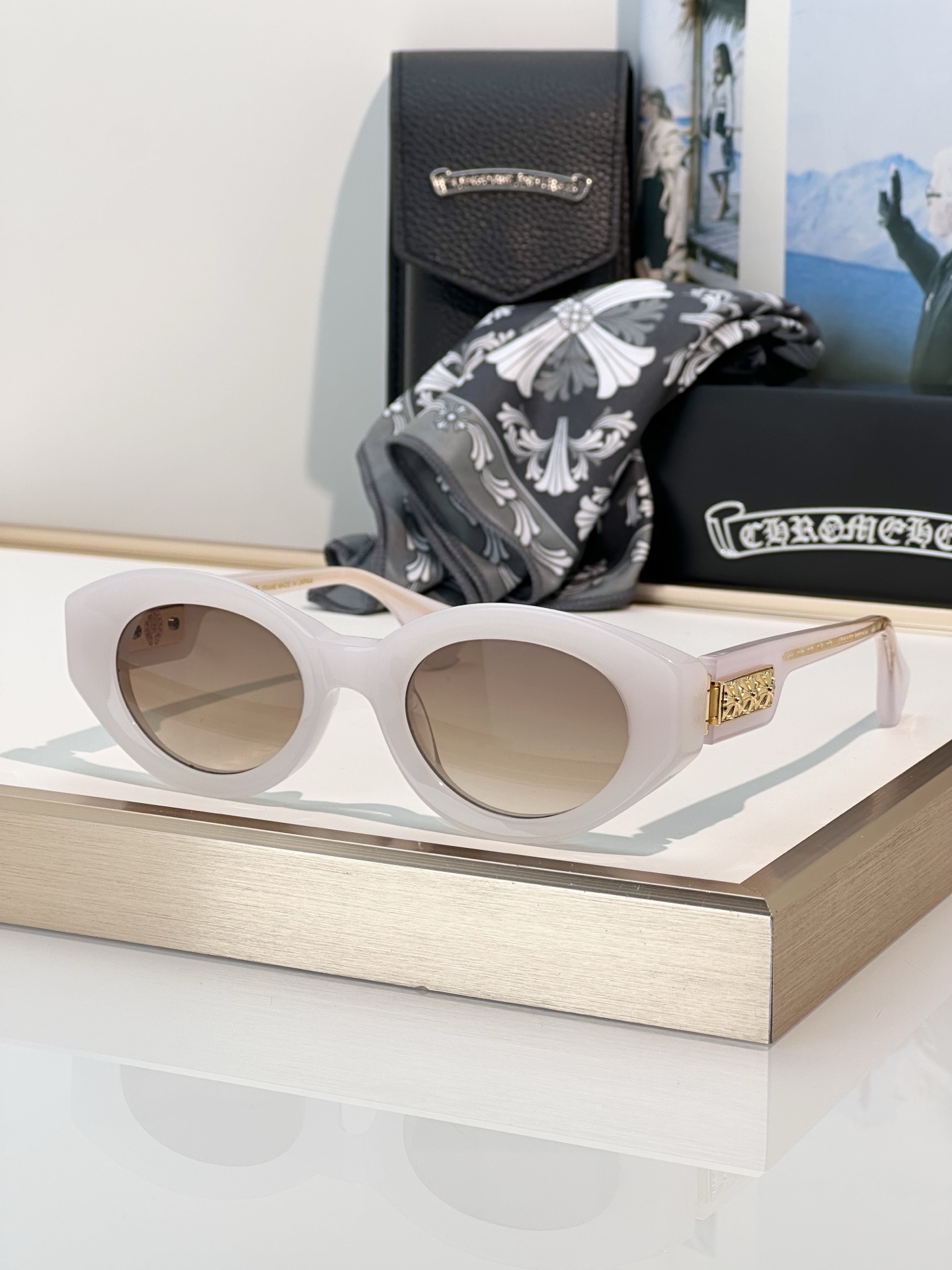 Designer Sunglasses VAJAMMIN