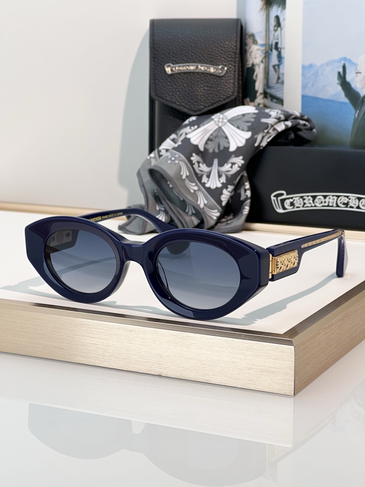 Designer Sunglasses VAJAMMIN