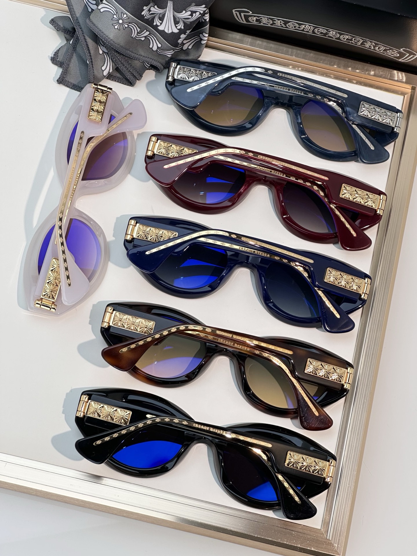 Designer Sunglasses VAJAMMIN