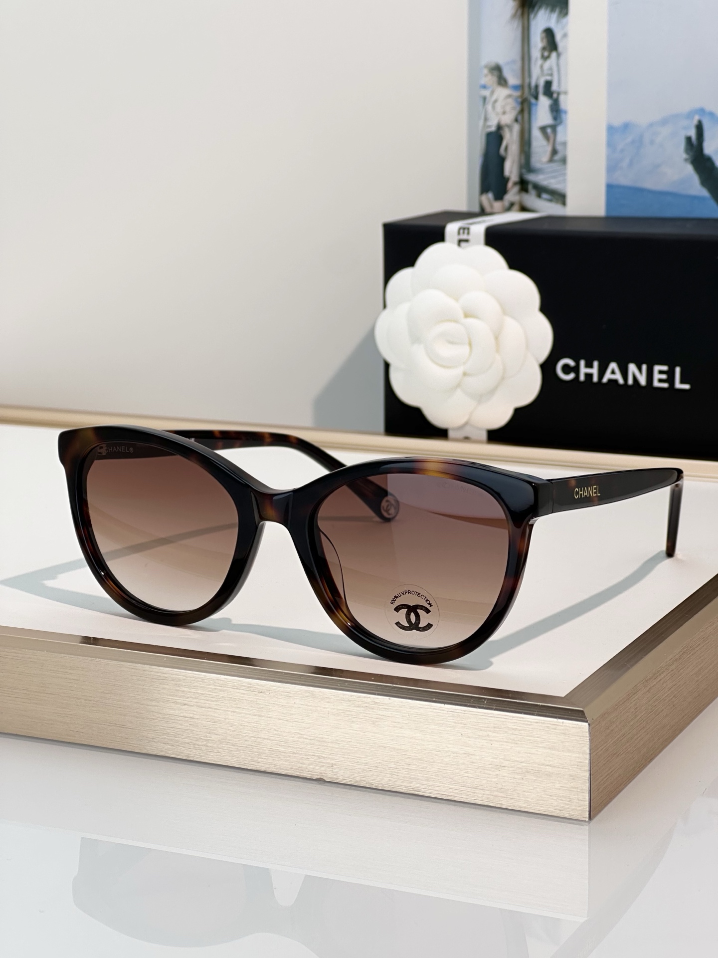 Chanel Sunglasses CH5523U