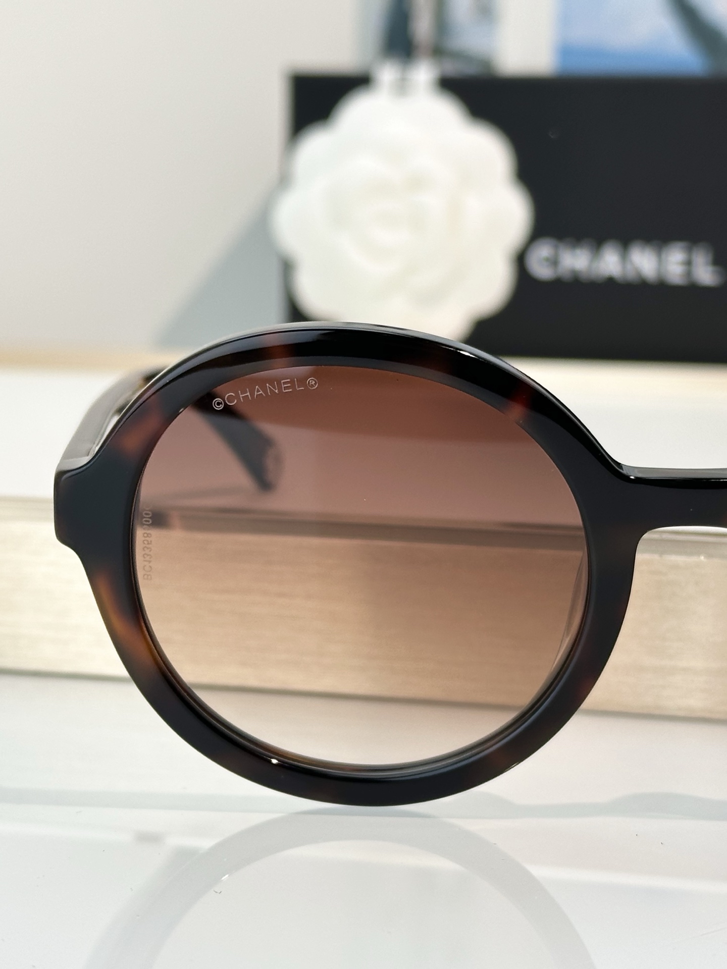Chanel Sunglasses CH5522U