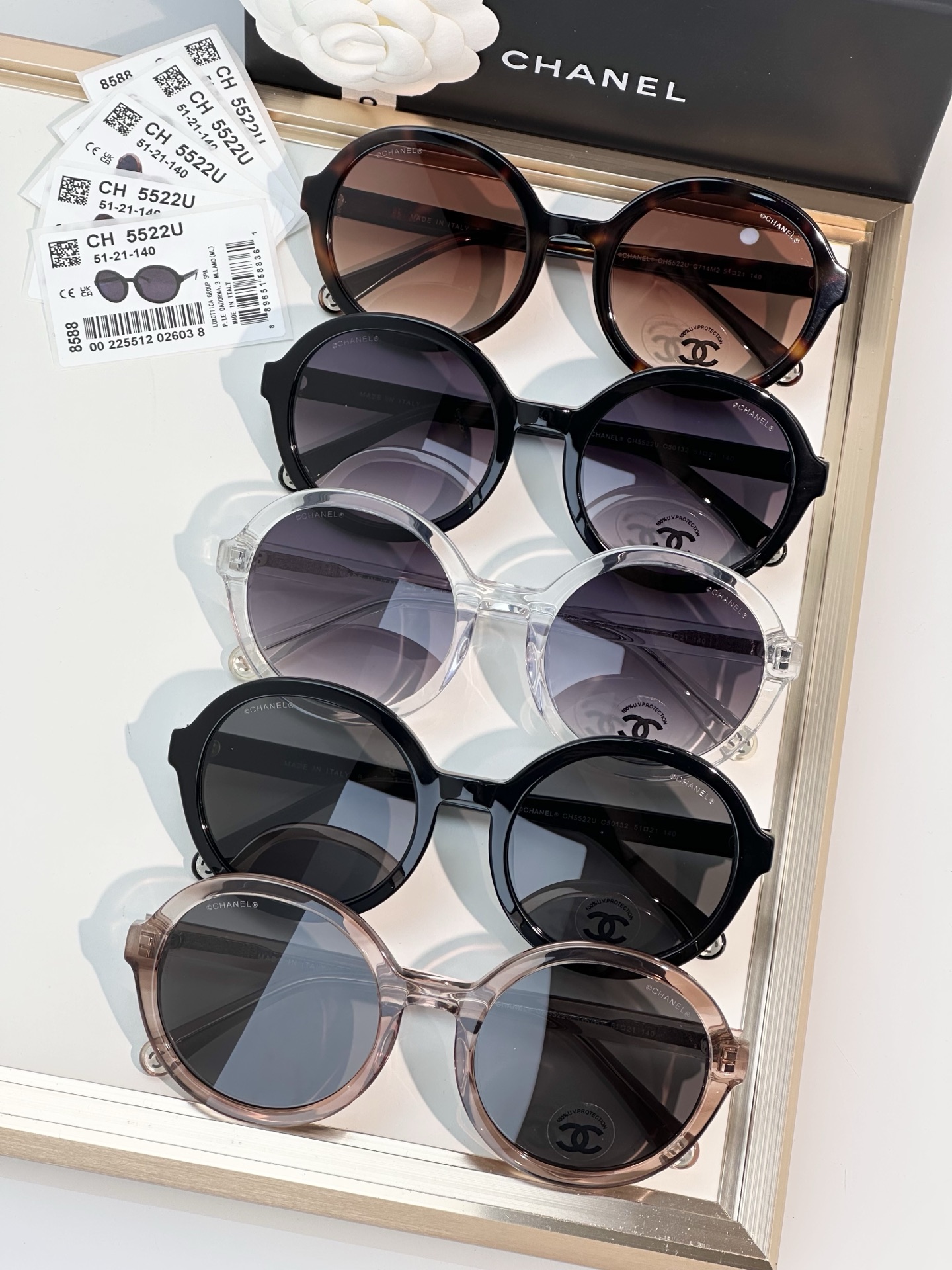 Chanel Sunglasses CH5522U