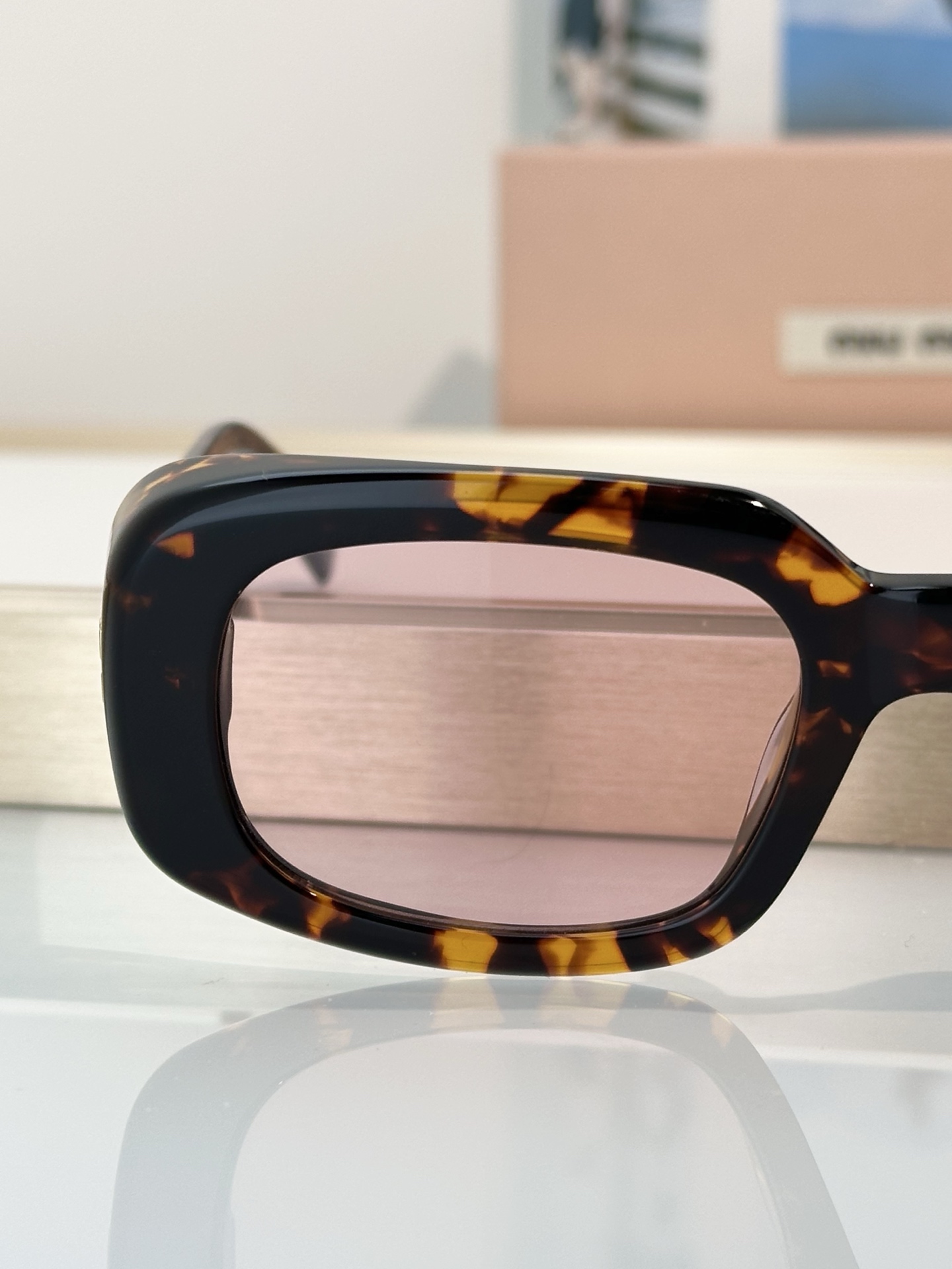 MiuMiu新品\nMod：SMUB13-F\nSize：52口22-140