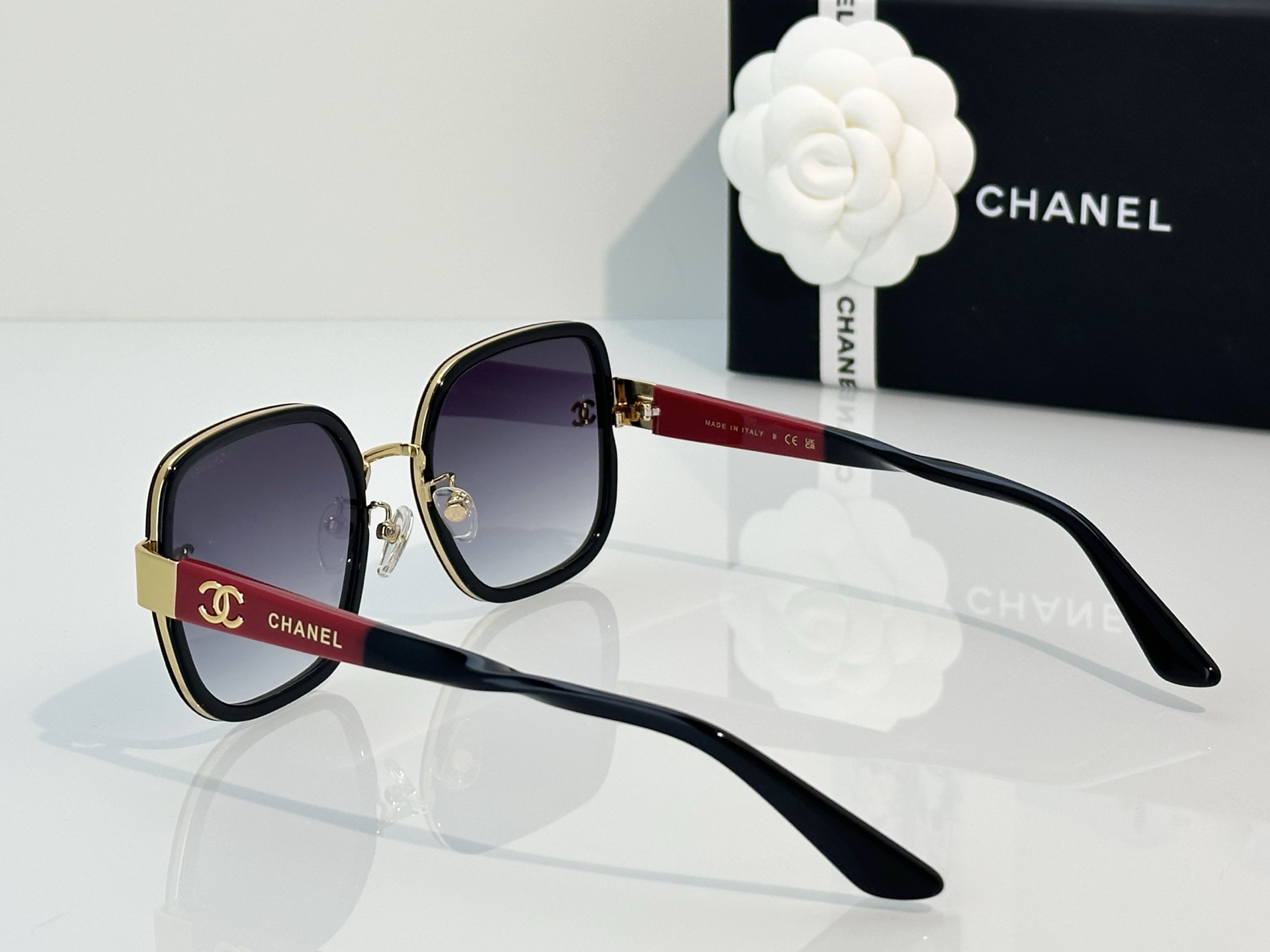 Chanel Sunglasses 5489-H
