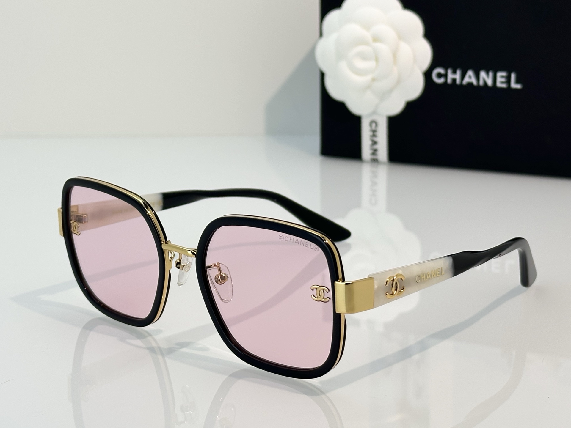 Chanel Sunglasses 5489-H