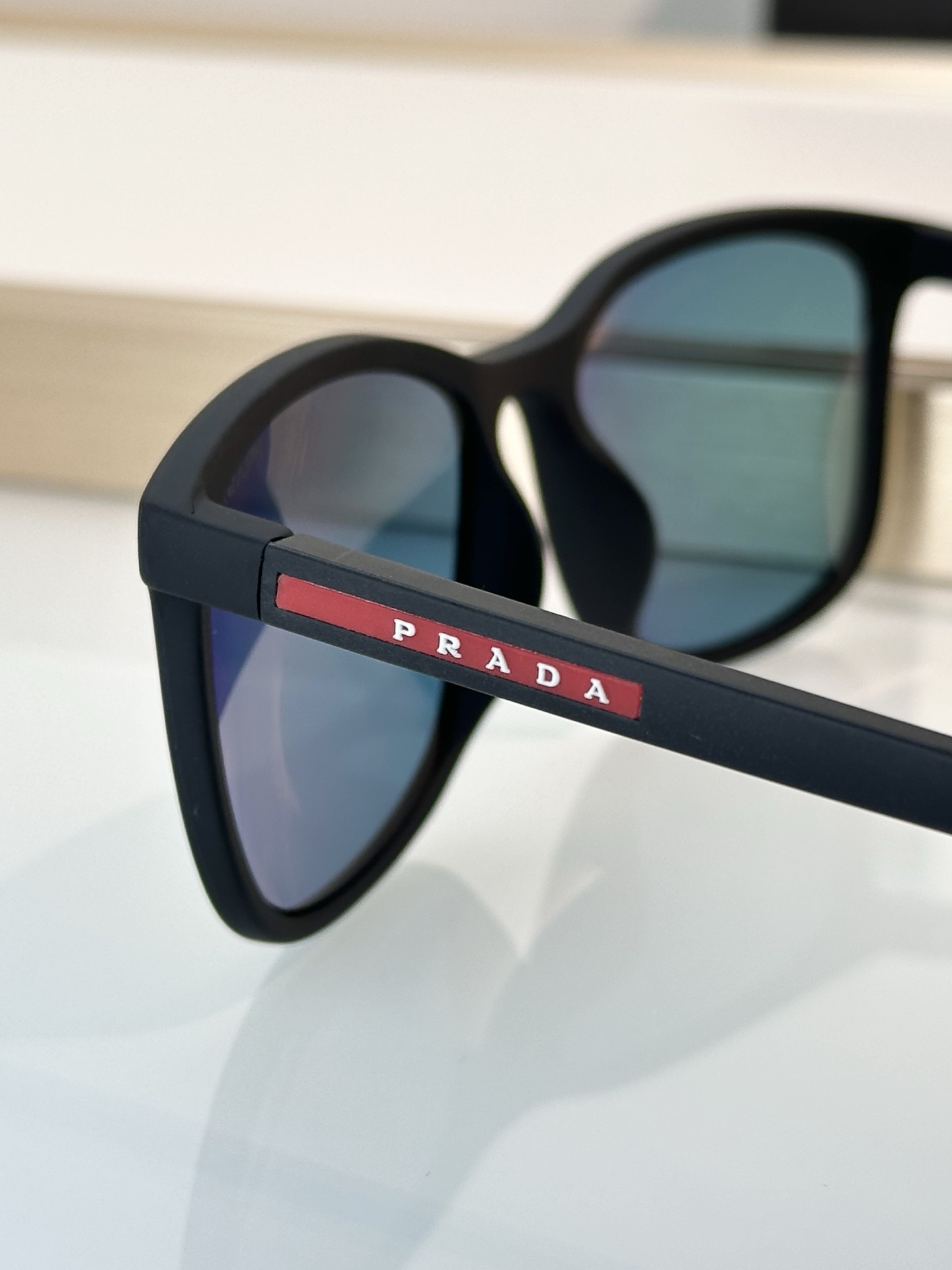 Designer Sunglasses SPS