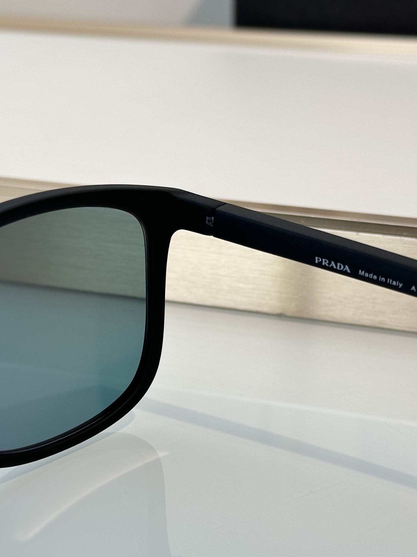 Designer Sunglasses SPS