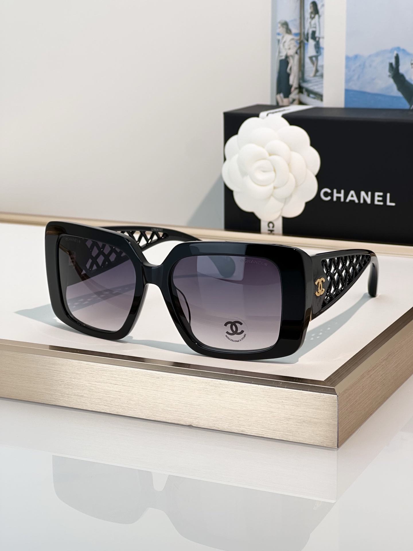 Chanel Sunglasses CH5567