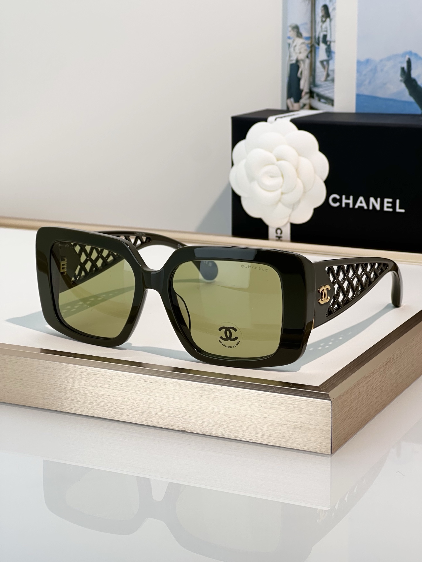 Chanel Sunglasses CH5567