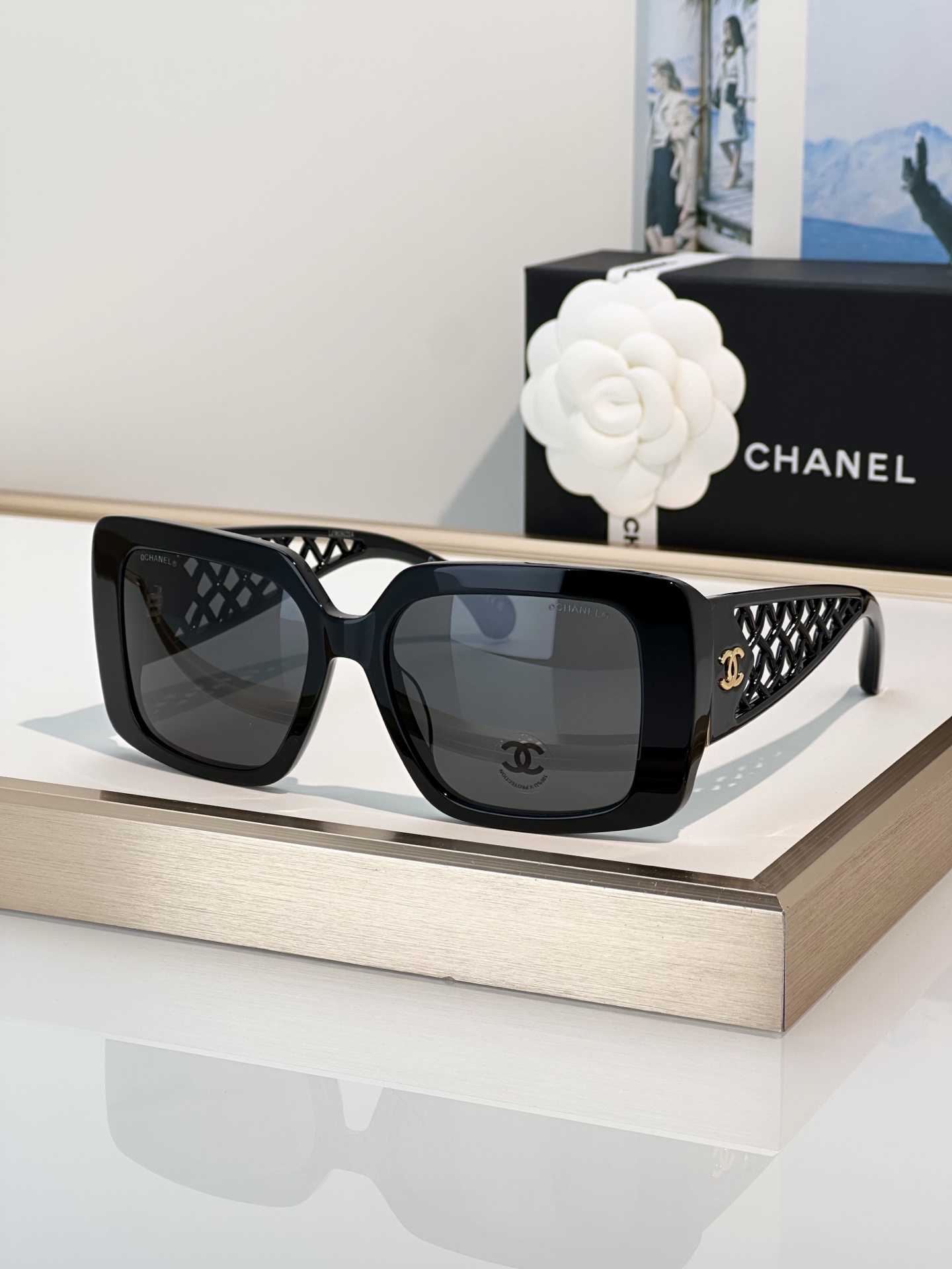 Chanel Sunglasses CH5567