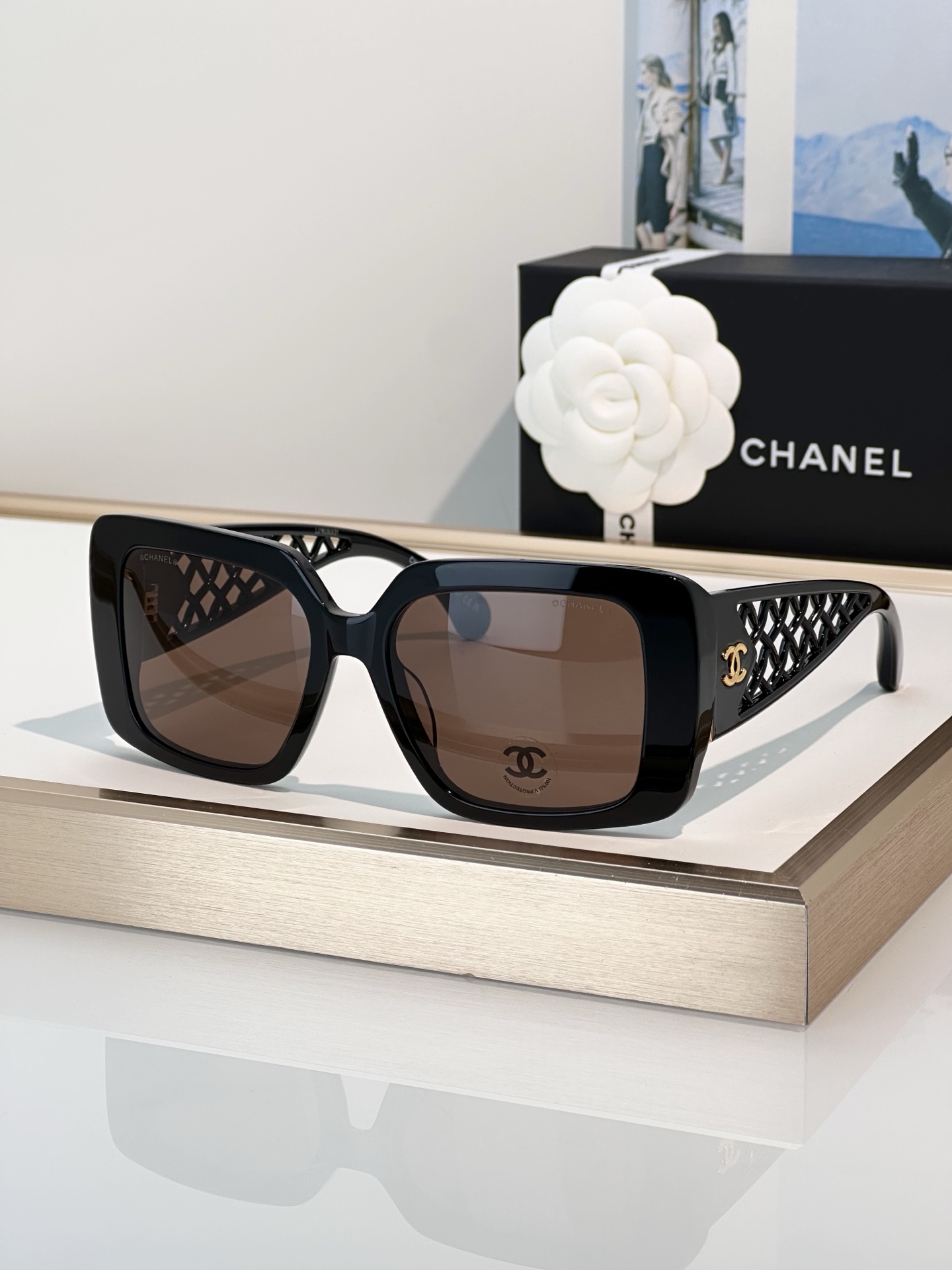 Chanel Sunglasses CH5567