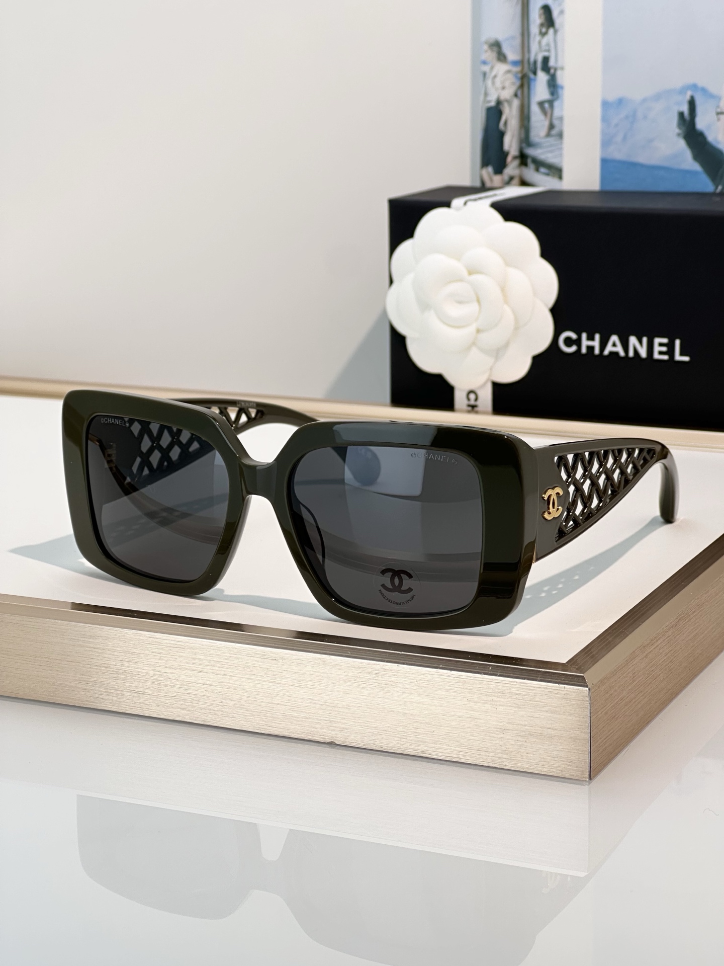 Chanel Sunglasses CH5567