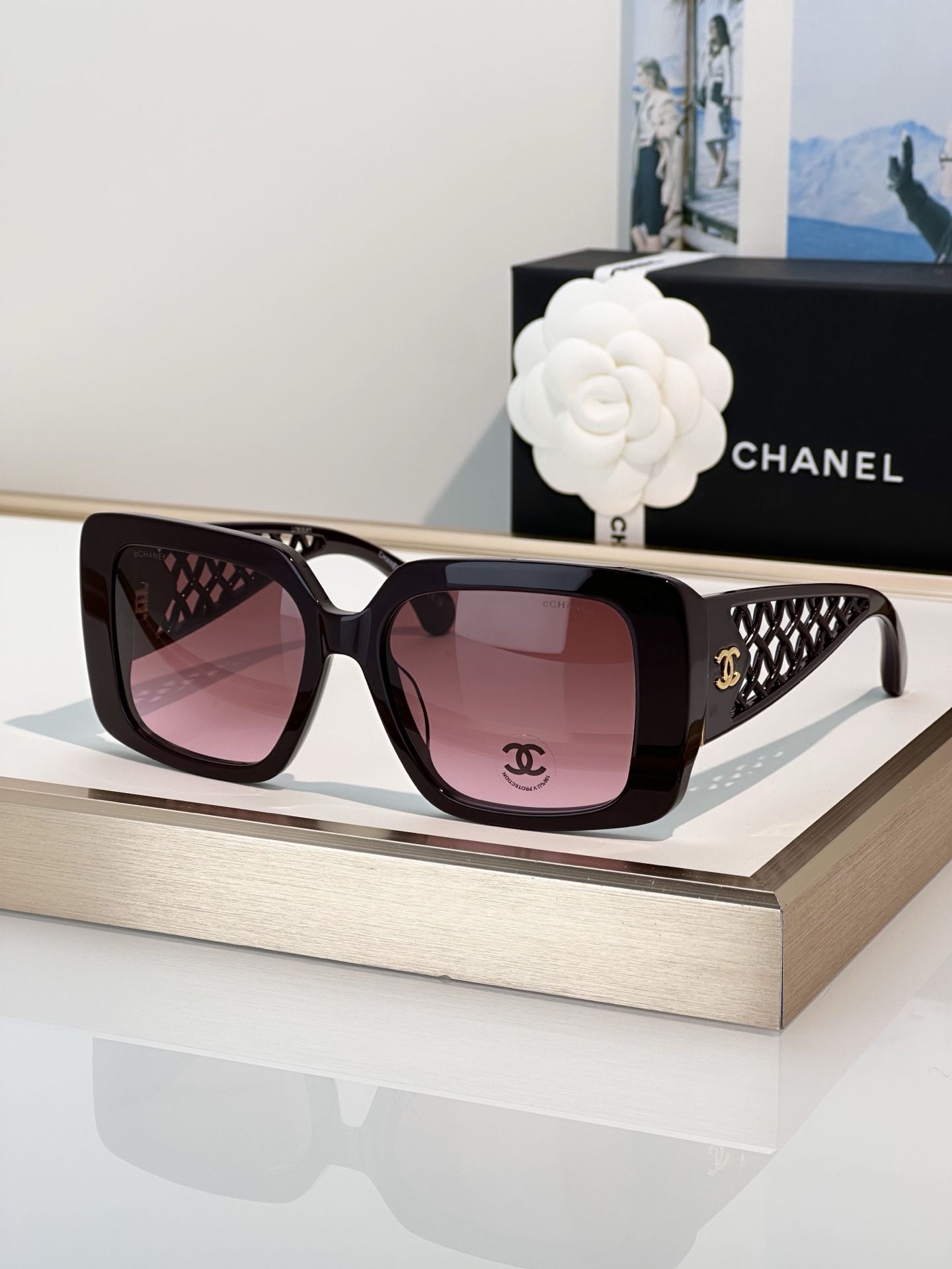 Chanel Sunglasses CH5567