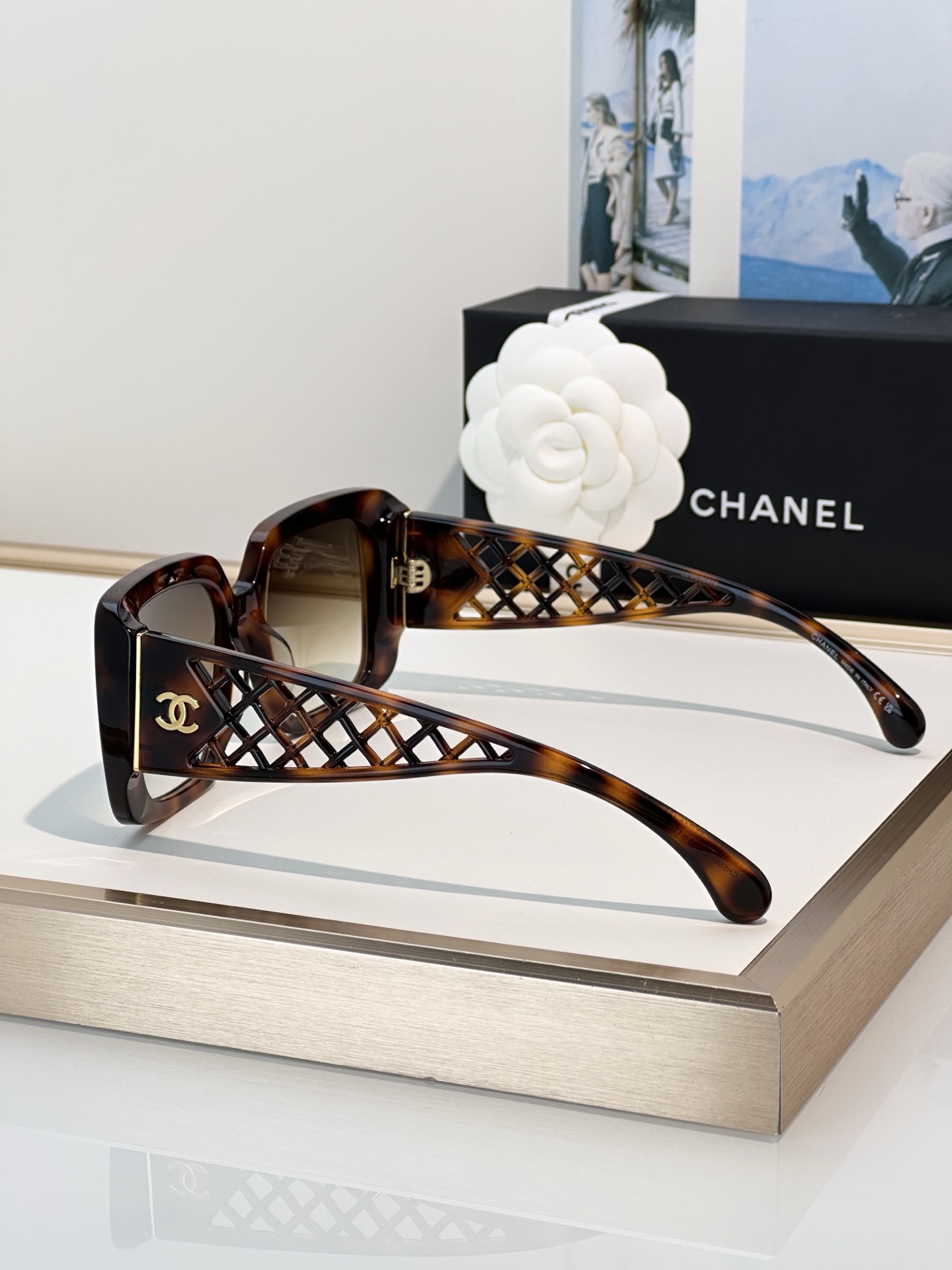 Chanel Sunglasses CH5567