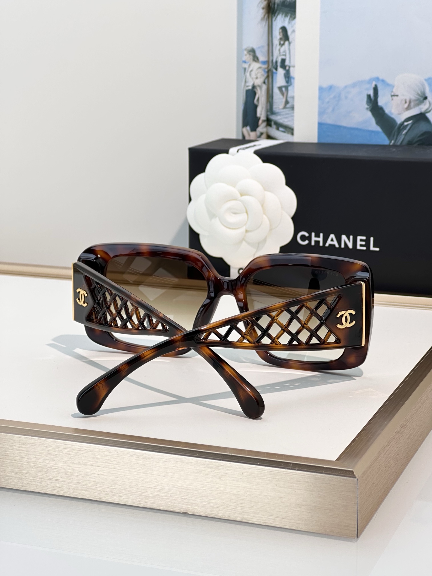 Chanel Sunglasses CH5567