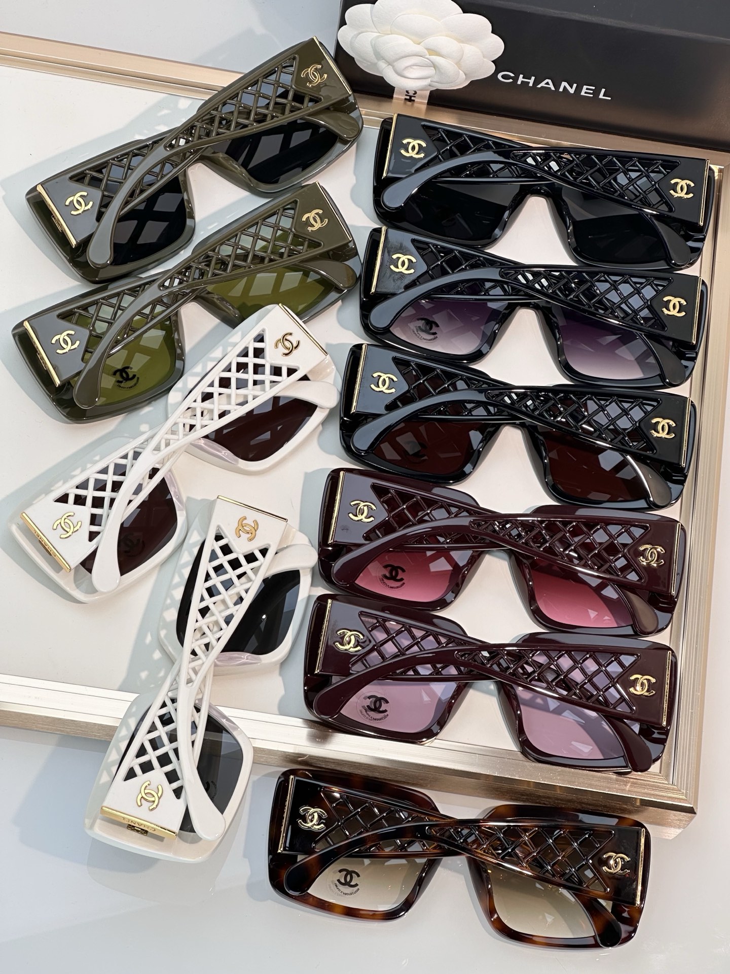 Chanel Sunglasses CH5567