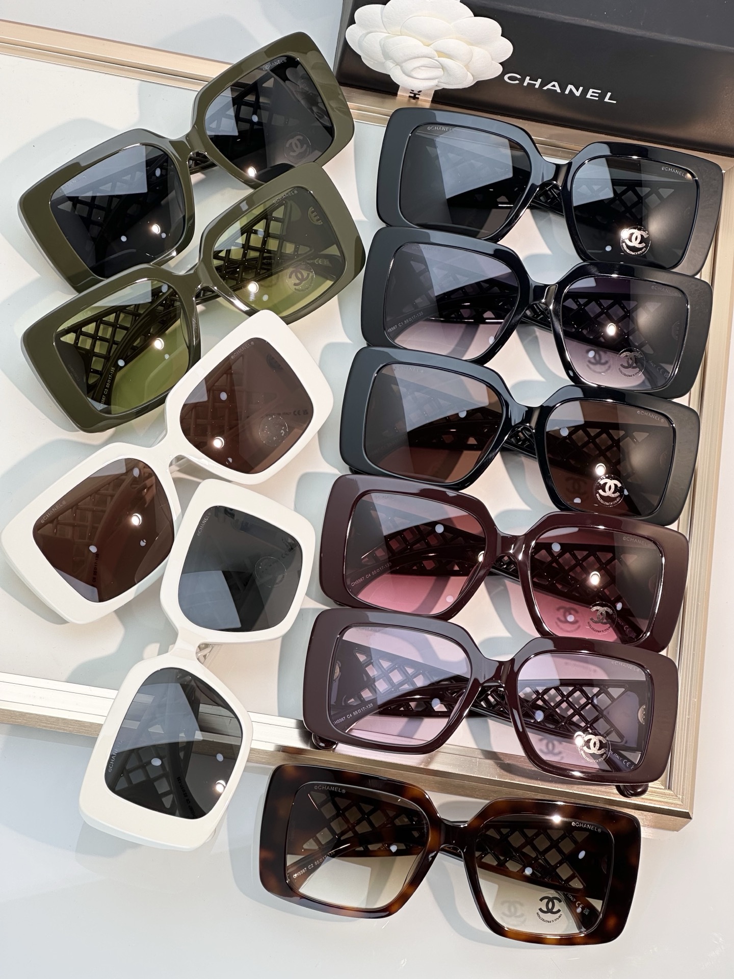 Chanel Sunglasses CH5567