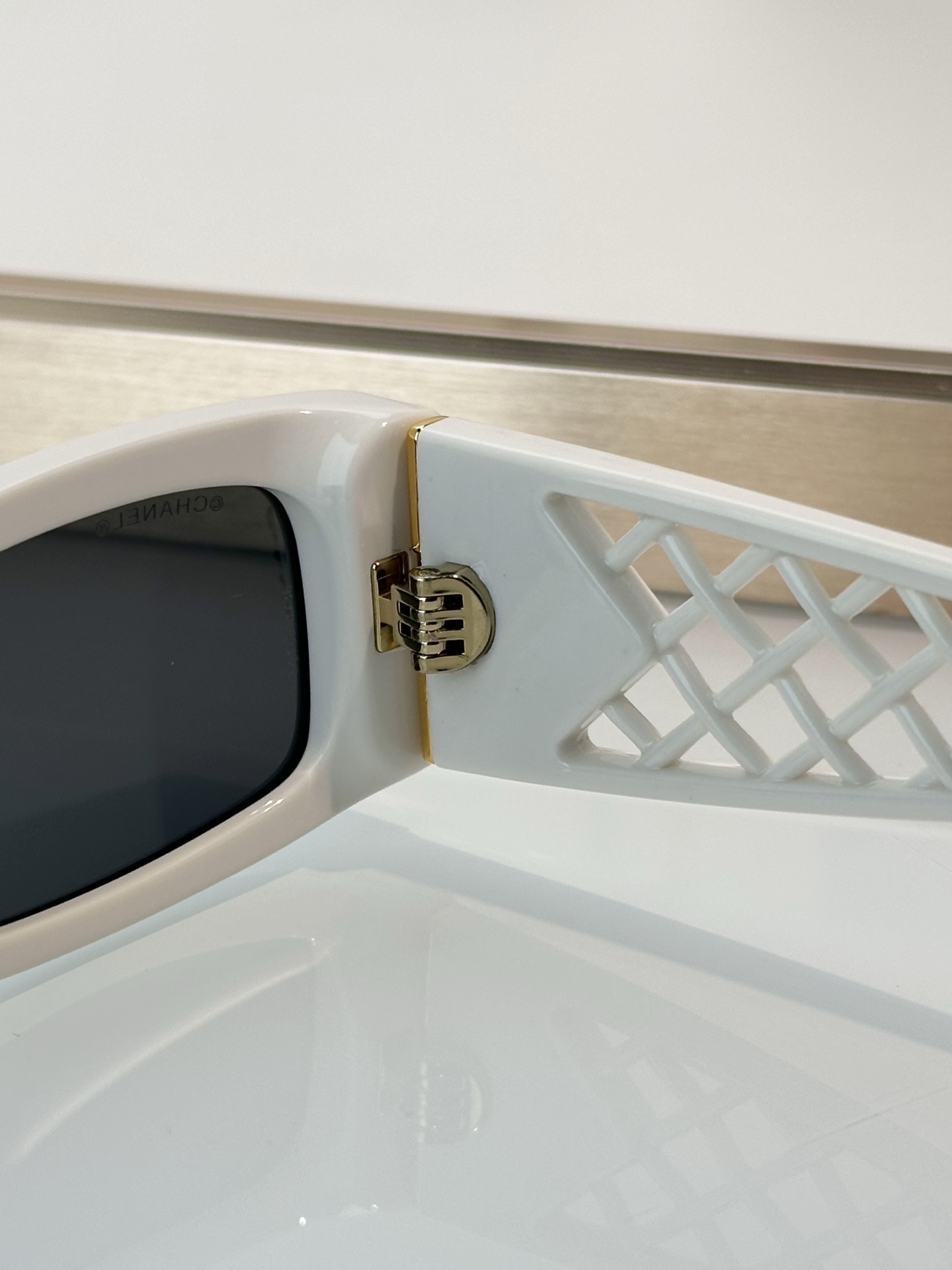 Chanel Sunglasses CH5566