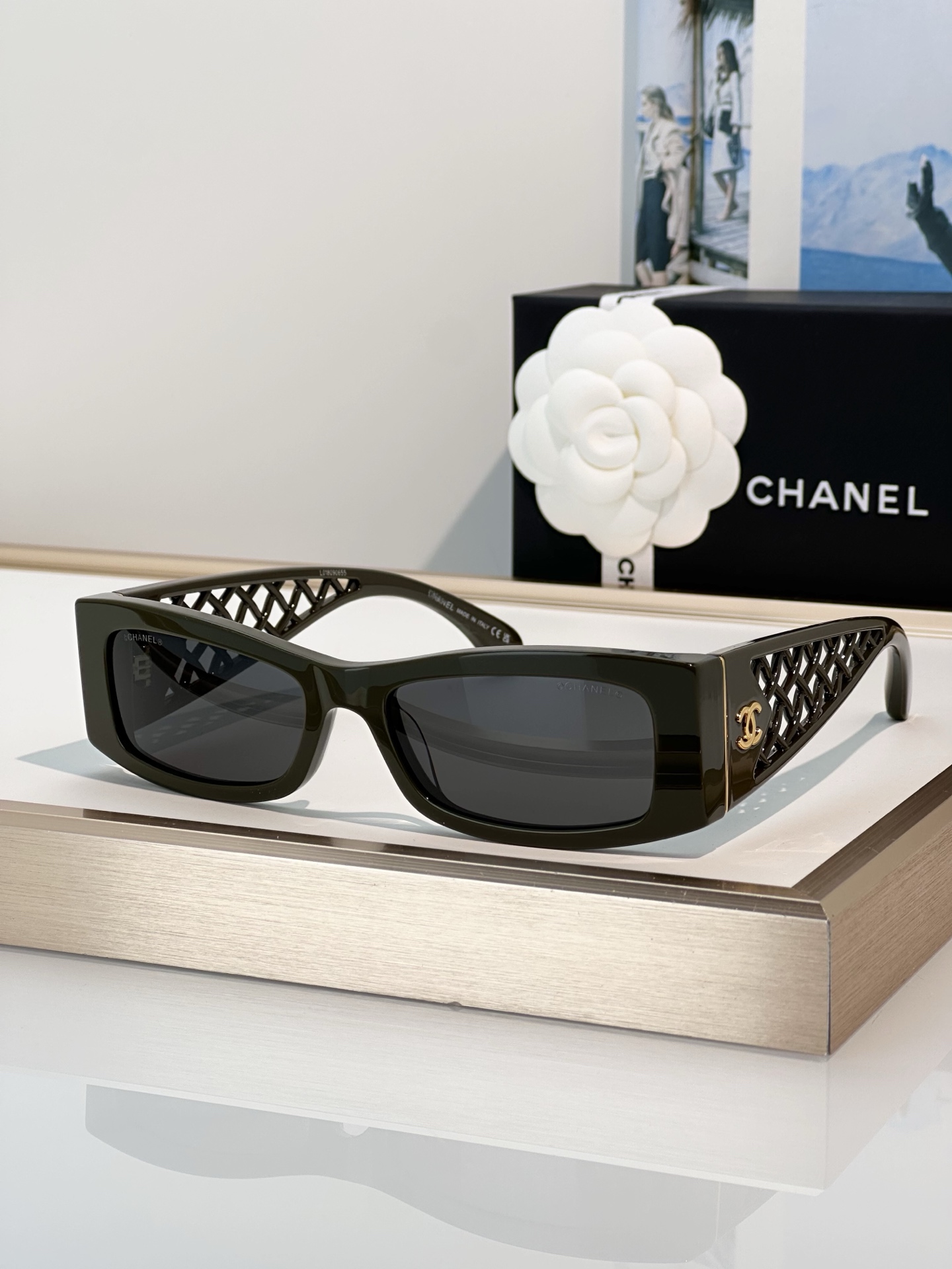 Chanel Sunglasses CH5566