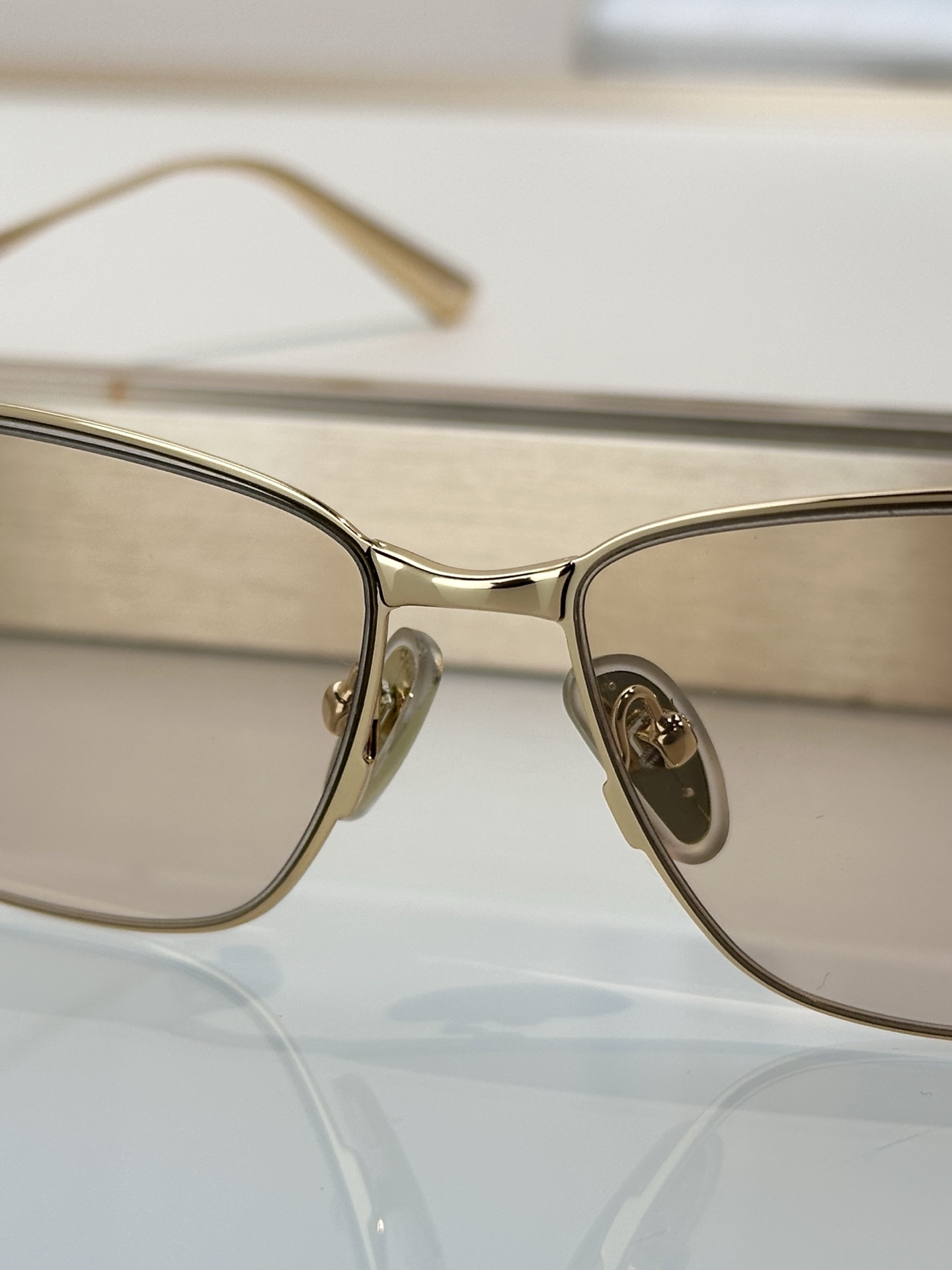 Designer Sunglasses BB0415O