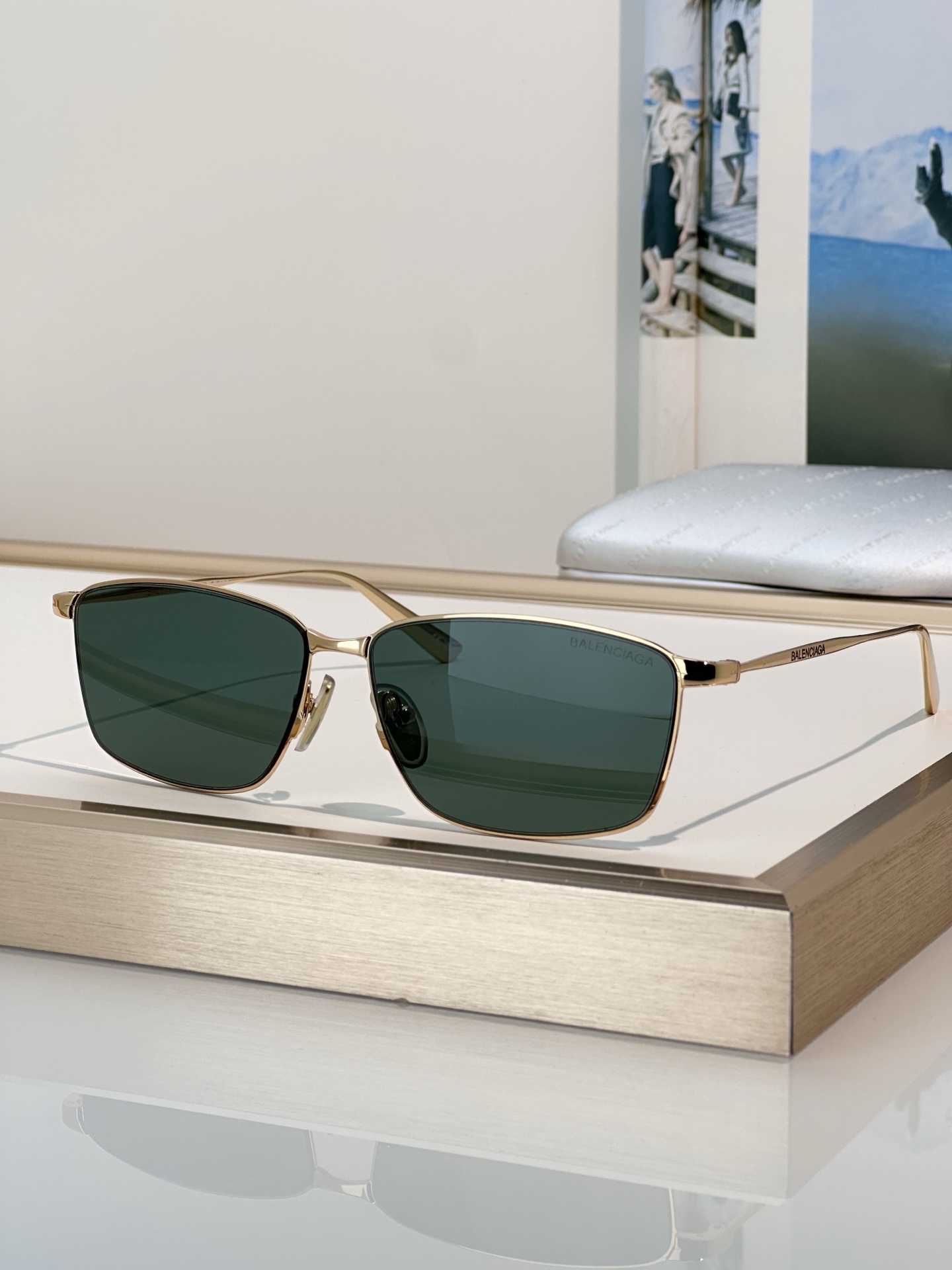 Designer Sunglasses BB0415O