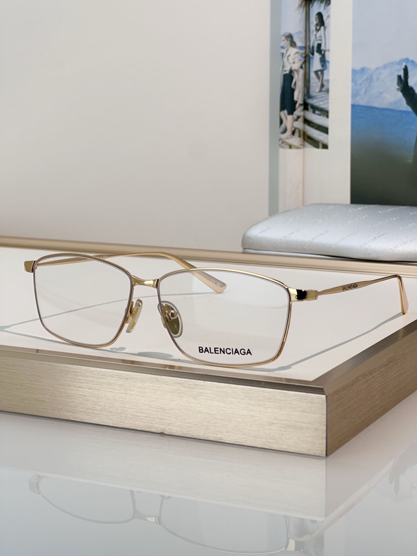 Designer Sunglasses BB0415O