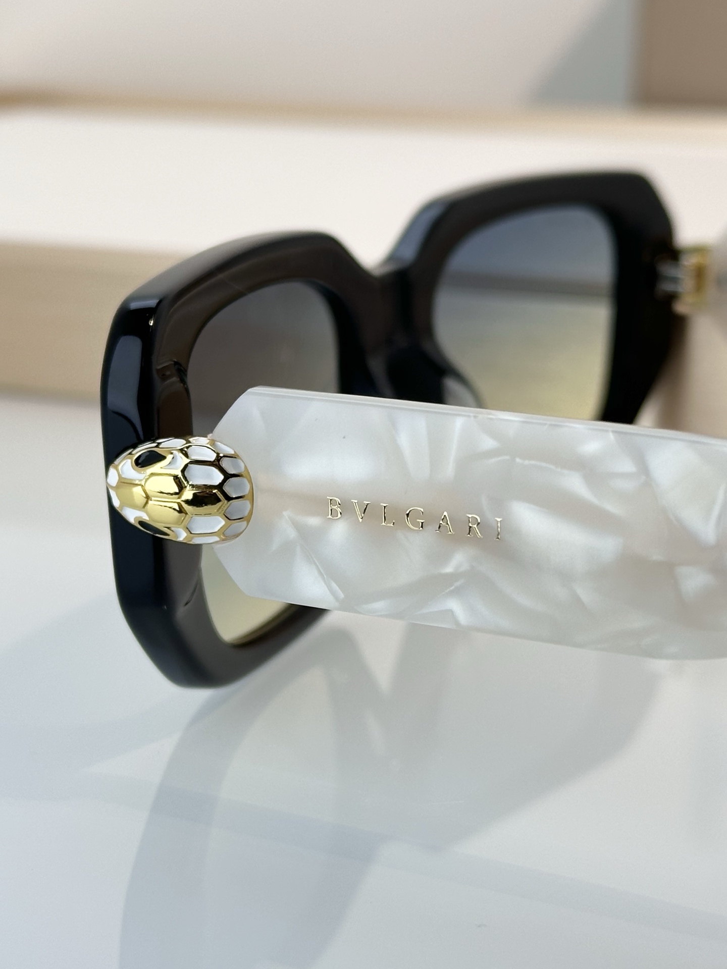 Bvlgari Sunglasses BV40067I