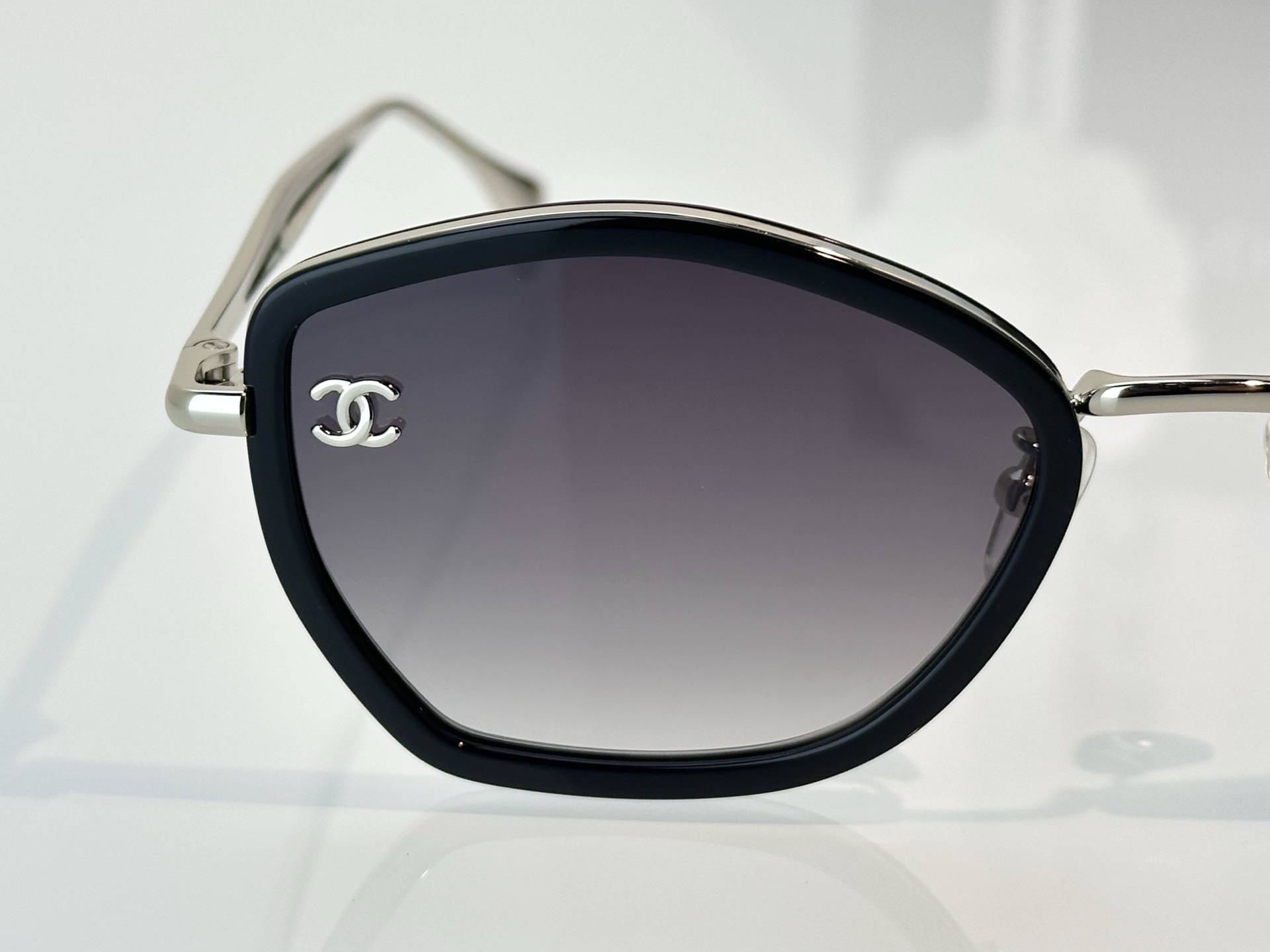 Chanel Sunglasses 5509-H