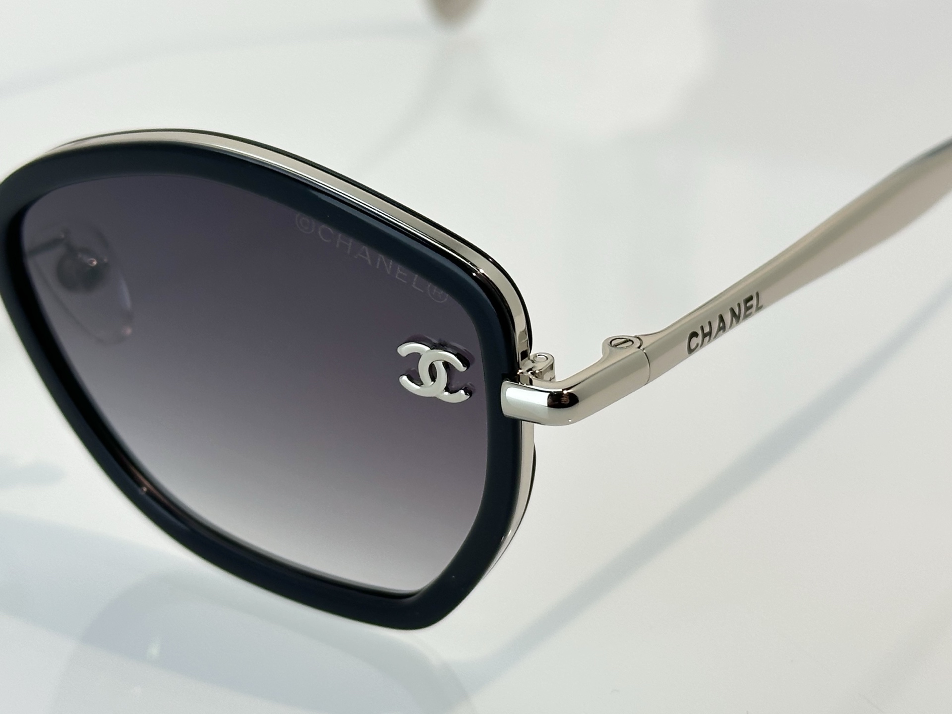 Chanel Sunglasses 5509-H