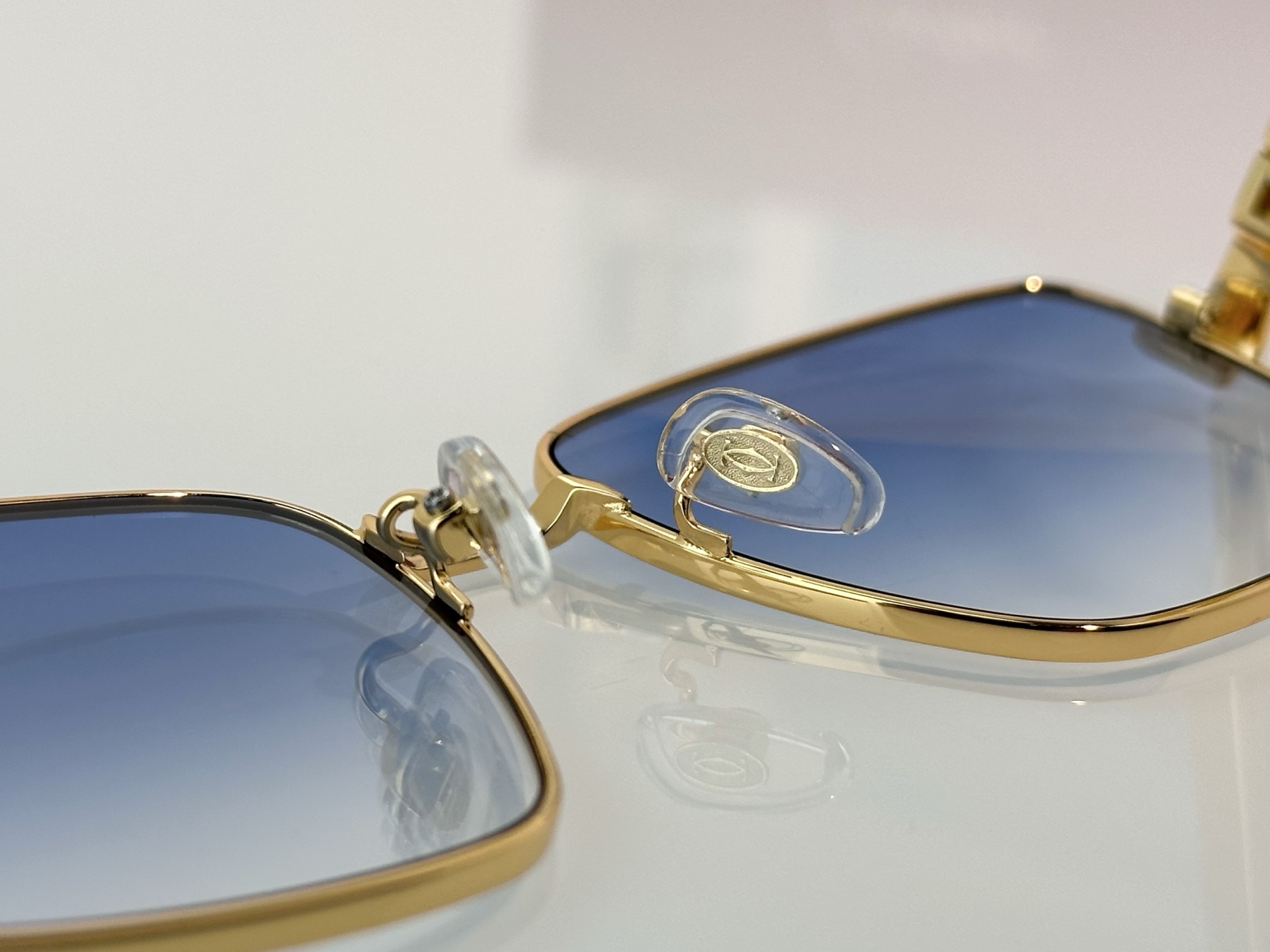 Designer Sunglasses CT0498S
