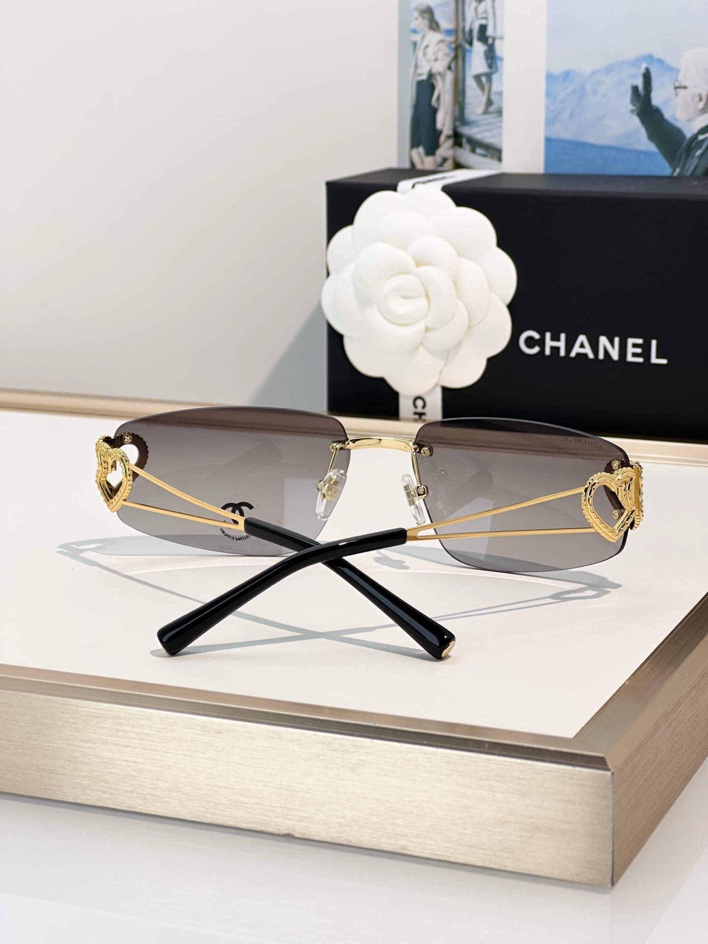 Chanel Sunglasses CH4082