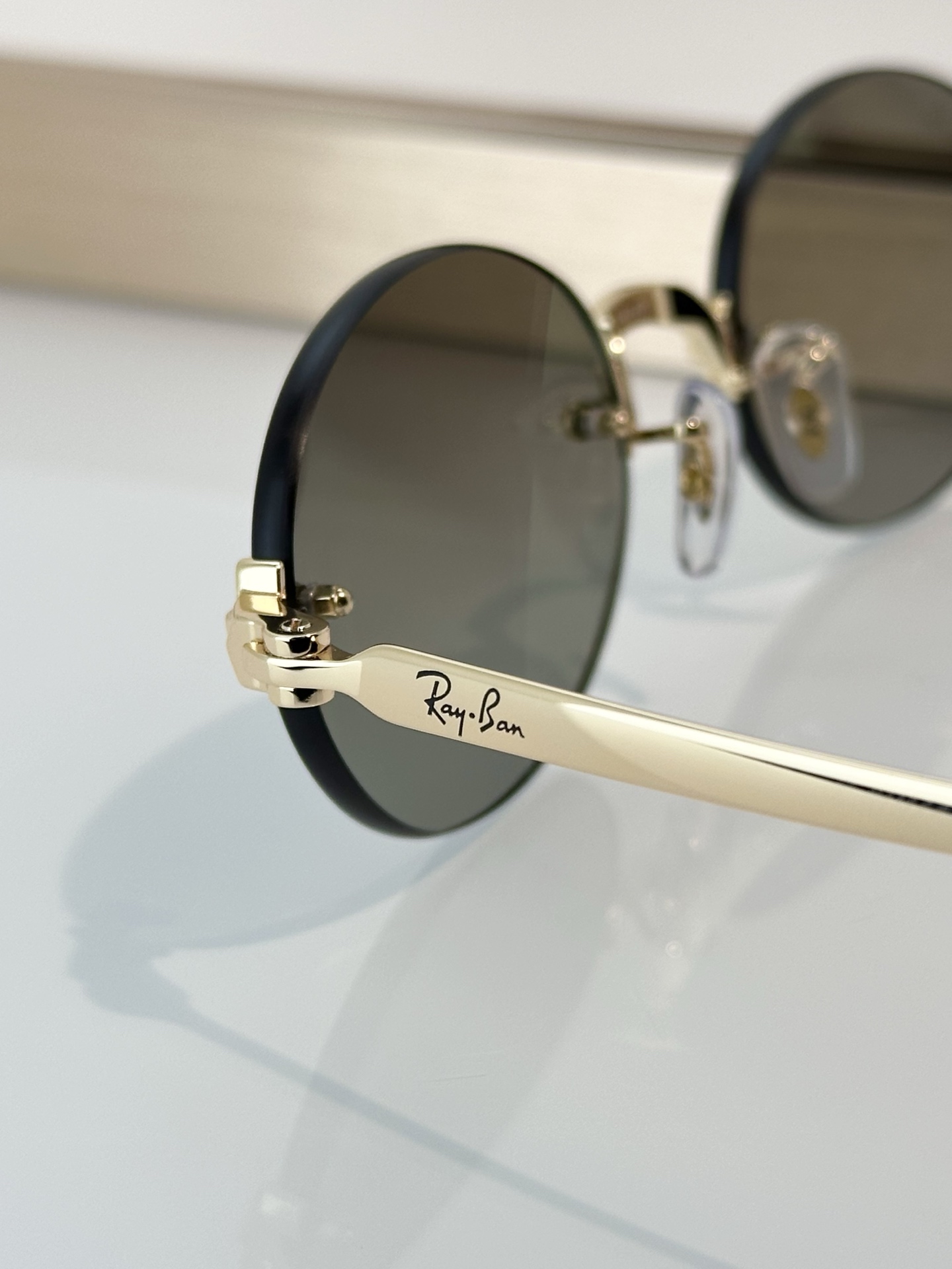 Designer Sunglasses RB3929
