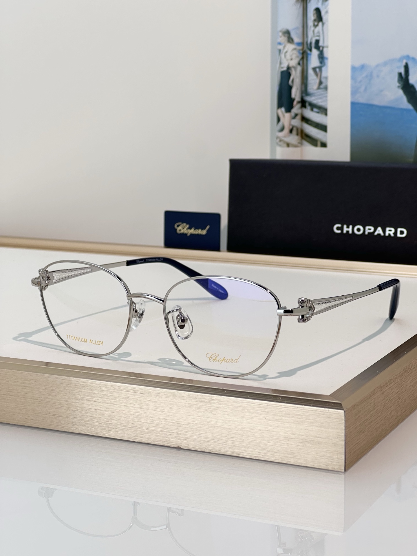 Designer Sunglasses VCHMI21J