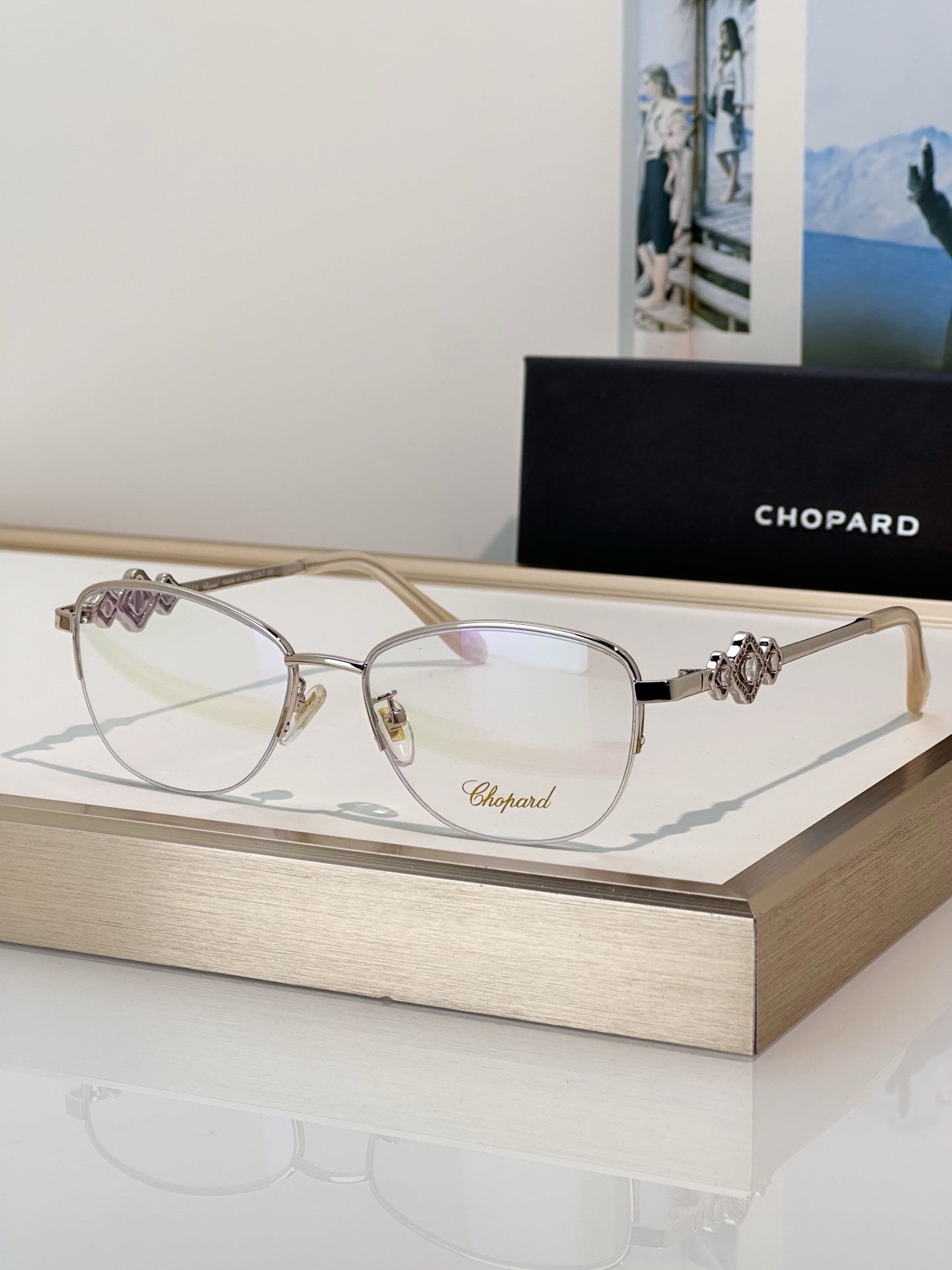 Designer Sunglasses VCHD63S