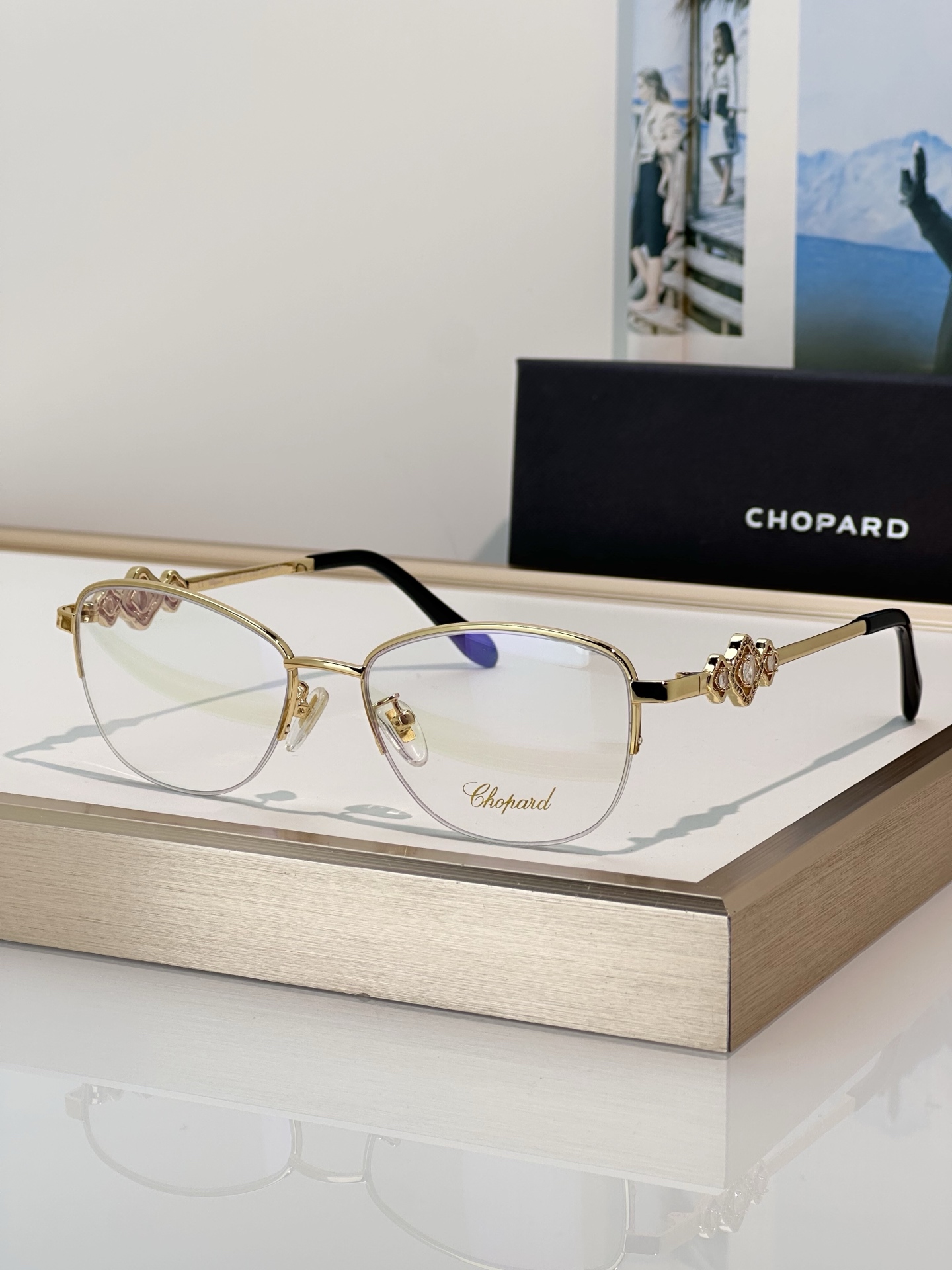 Designer Sunglasses VCHD63S