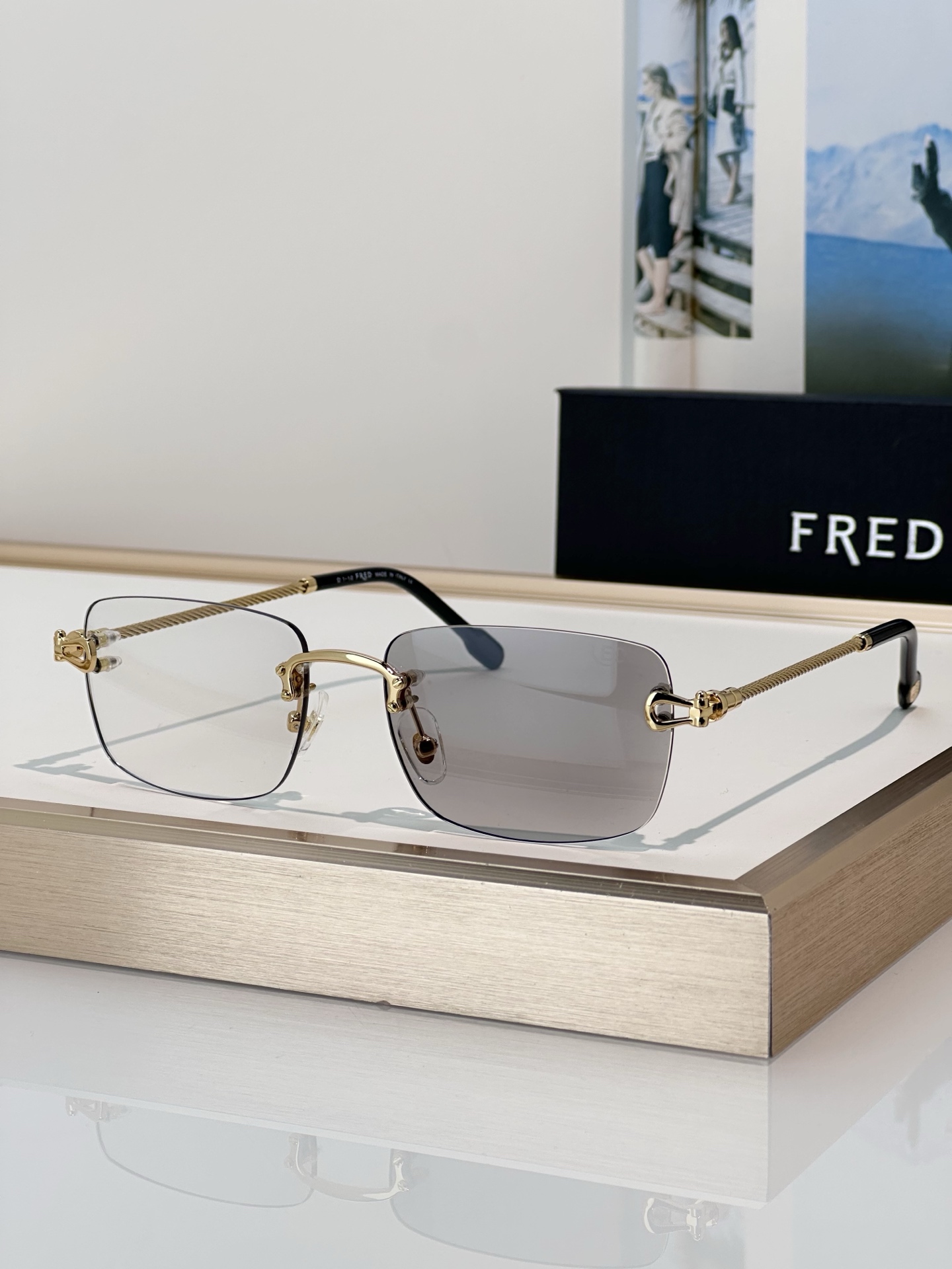 Designer Sunglasses FG50002U