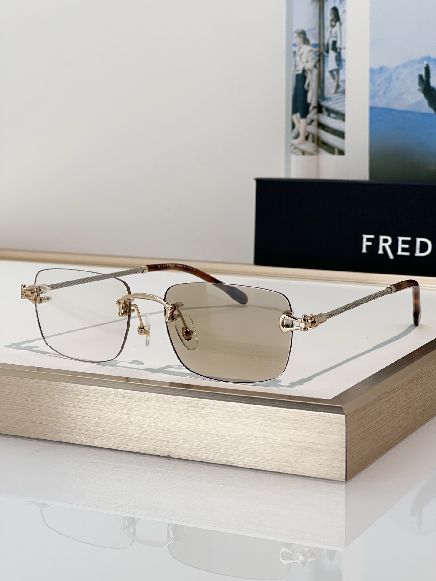 Designer Sunglasses FG50002U